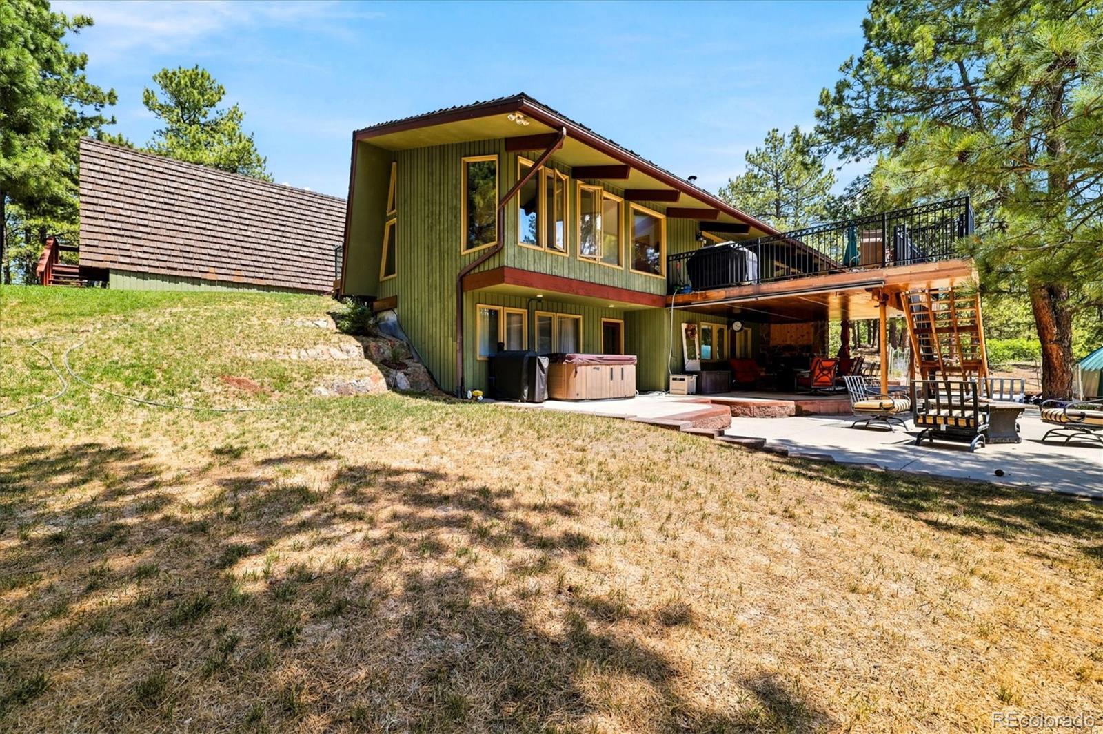 1125 Deerpath Road