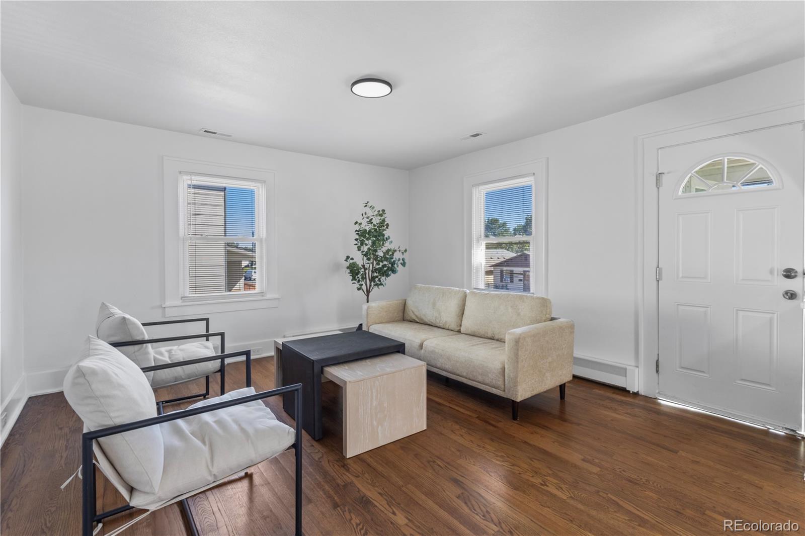 3299 W Dakota Avenue