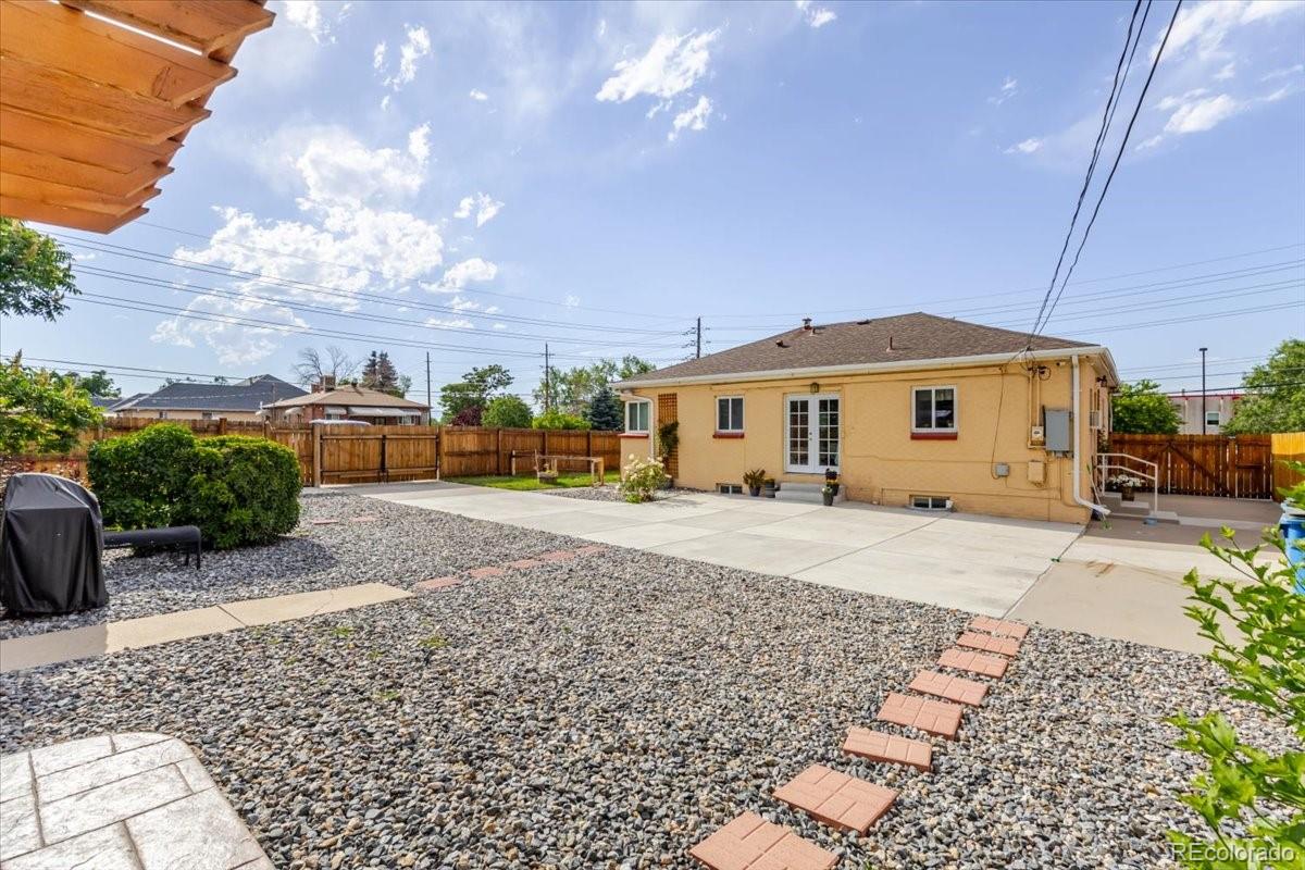 2196 W 56th Avenue