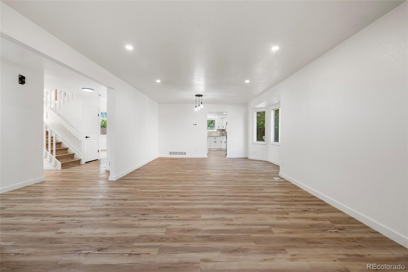 3235 S Espana Circle