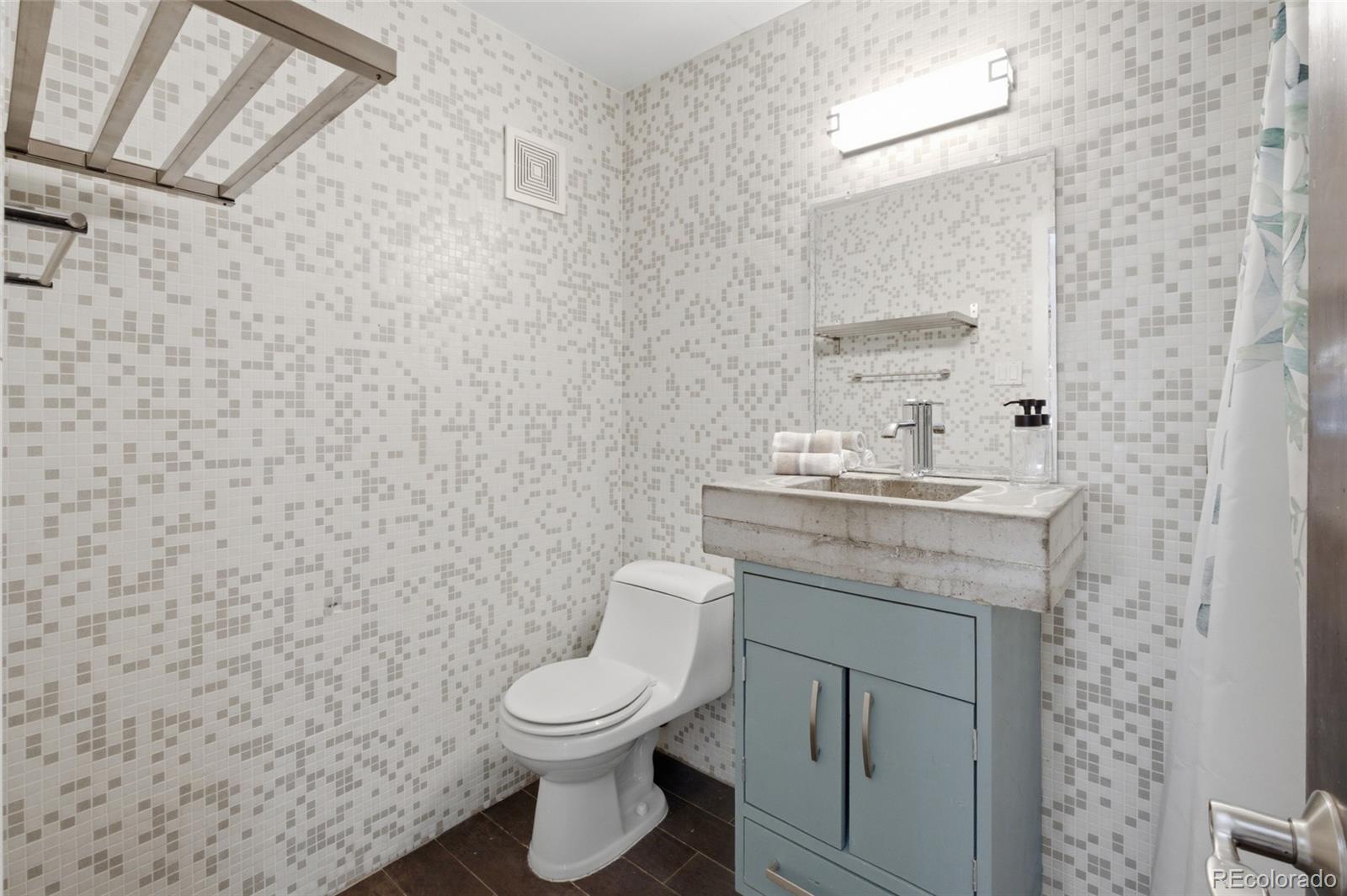 500 E 11th Avenue Unit: 201