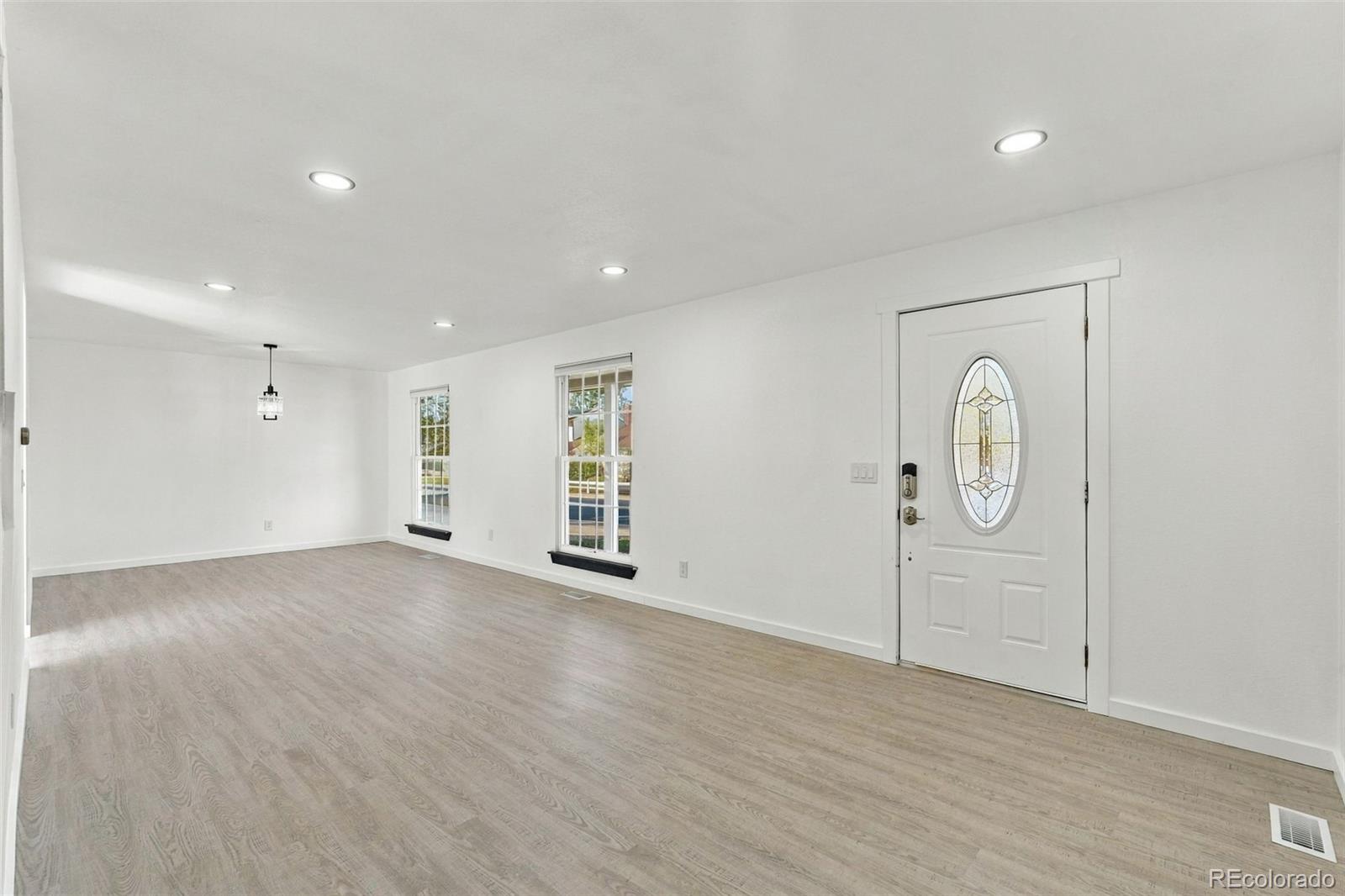 3224 W 11th Avenue Drive