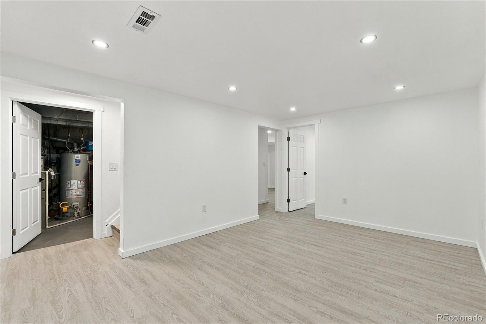 3224 W 11th Avenue Drive