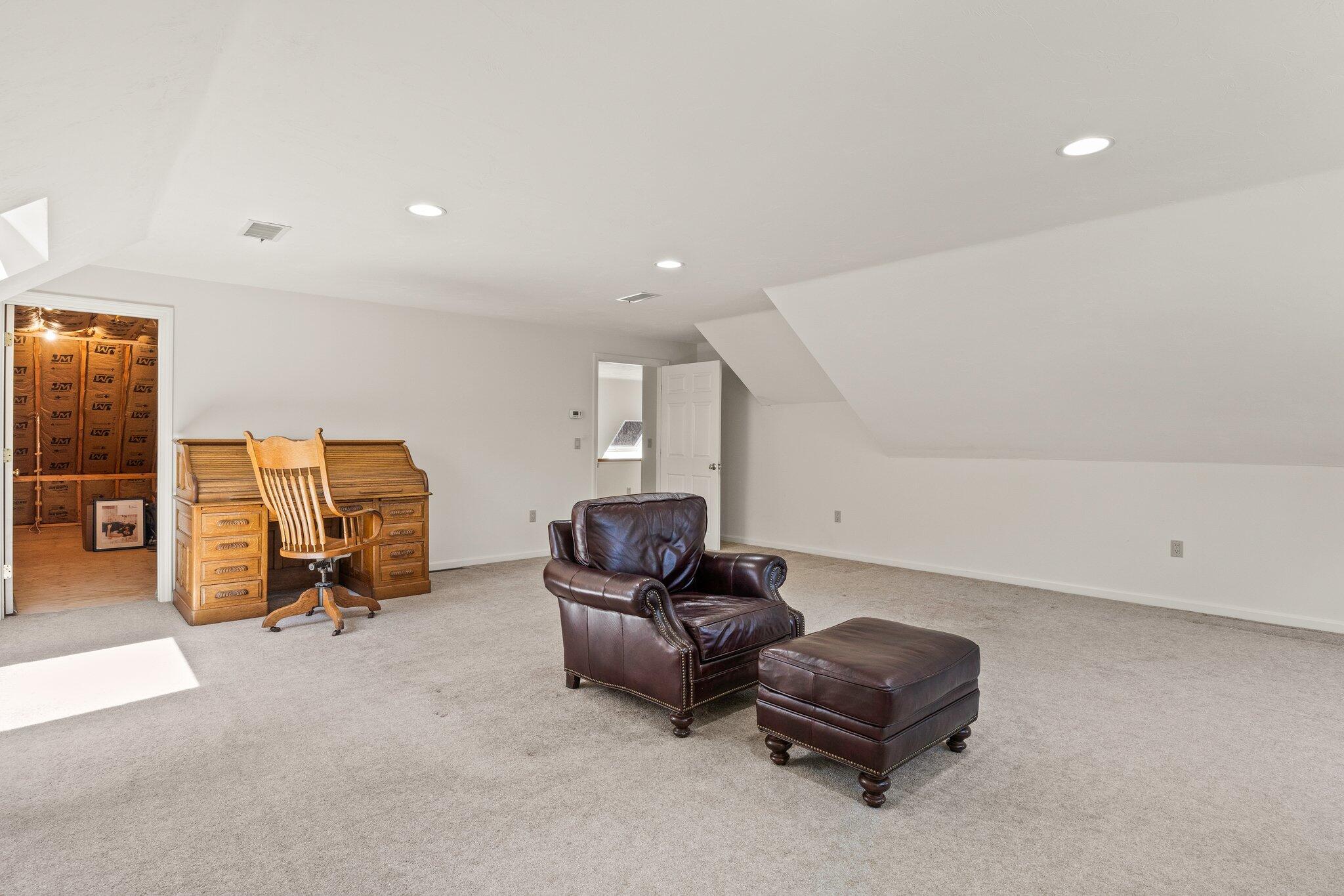 5 Eldridge Pond Road