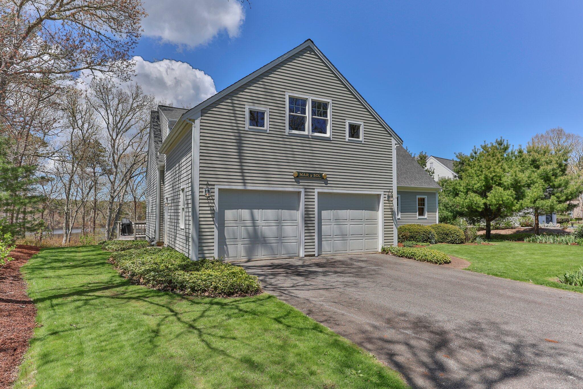 5 Eldridge Pond Road