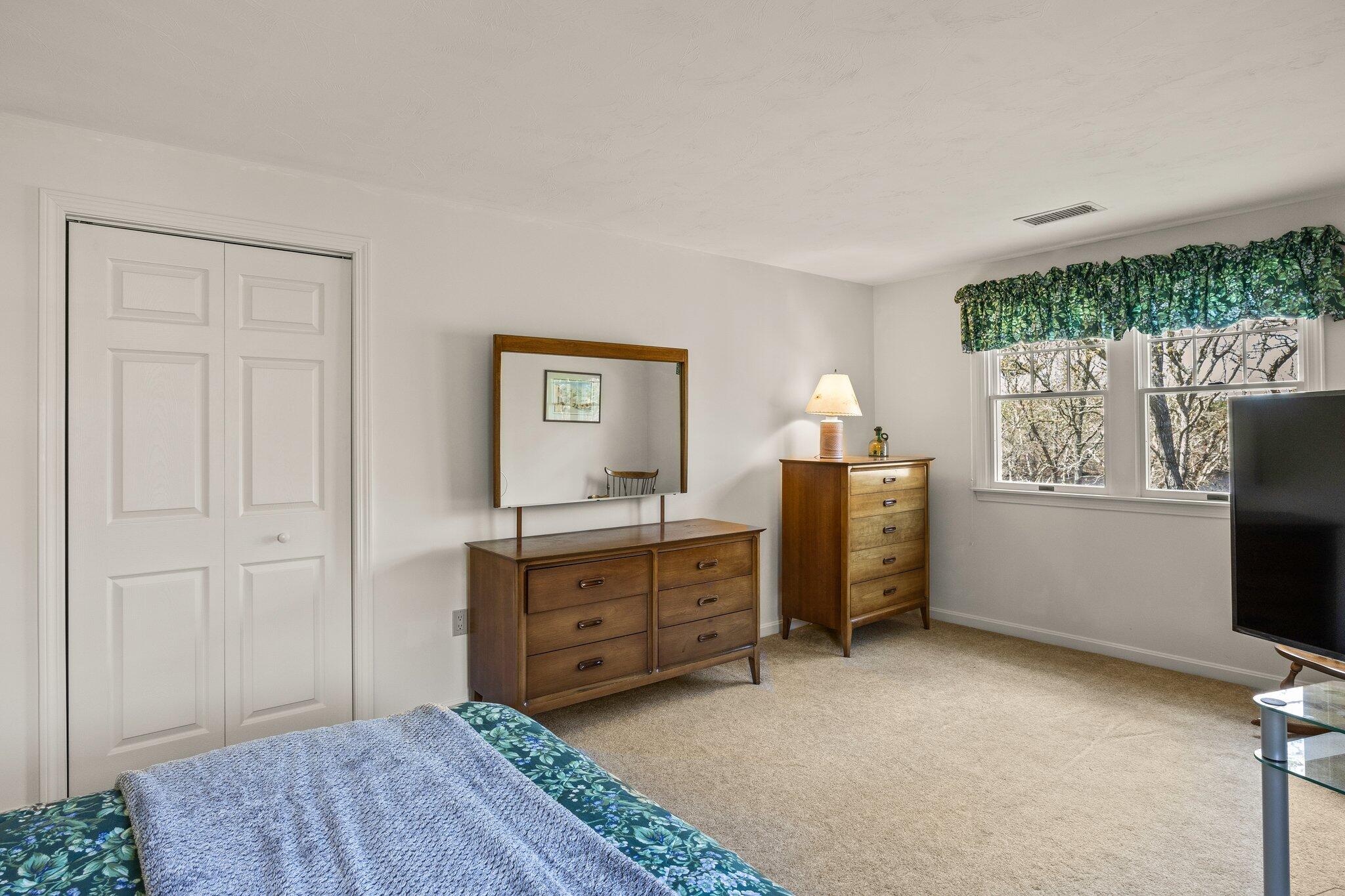 5 Eldridge Pond Road