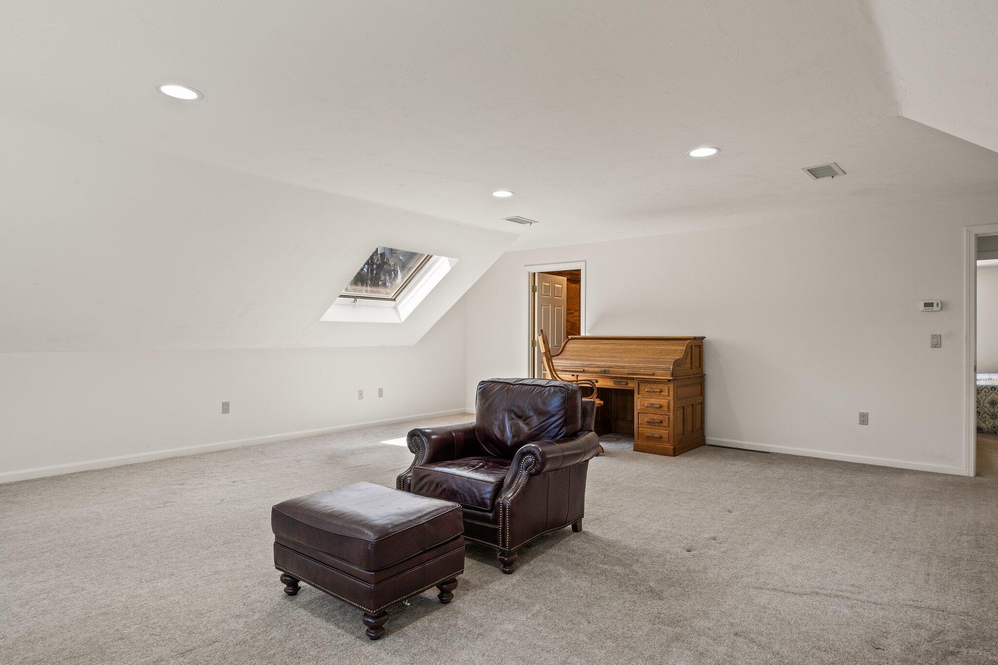 5 Eldridge Pond Road