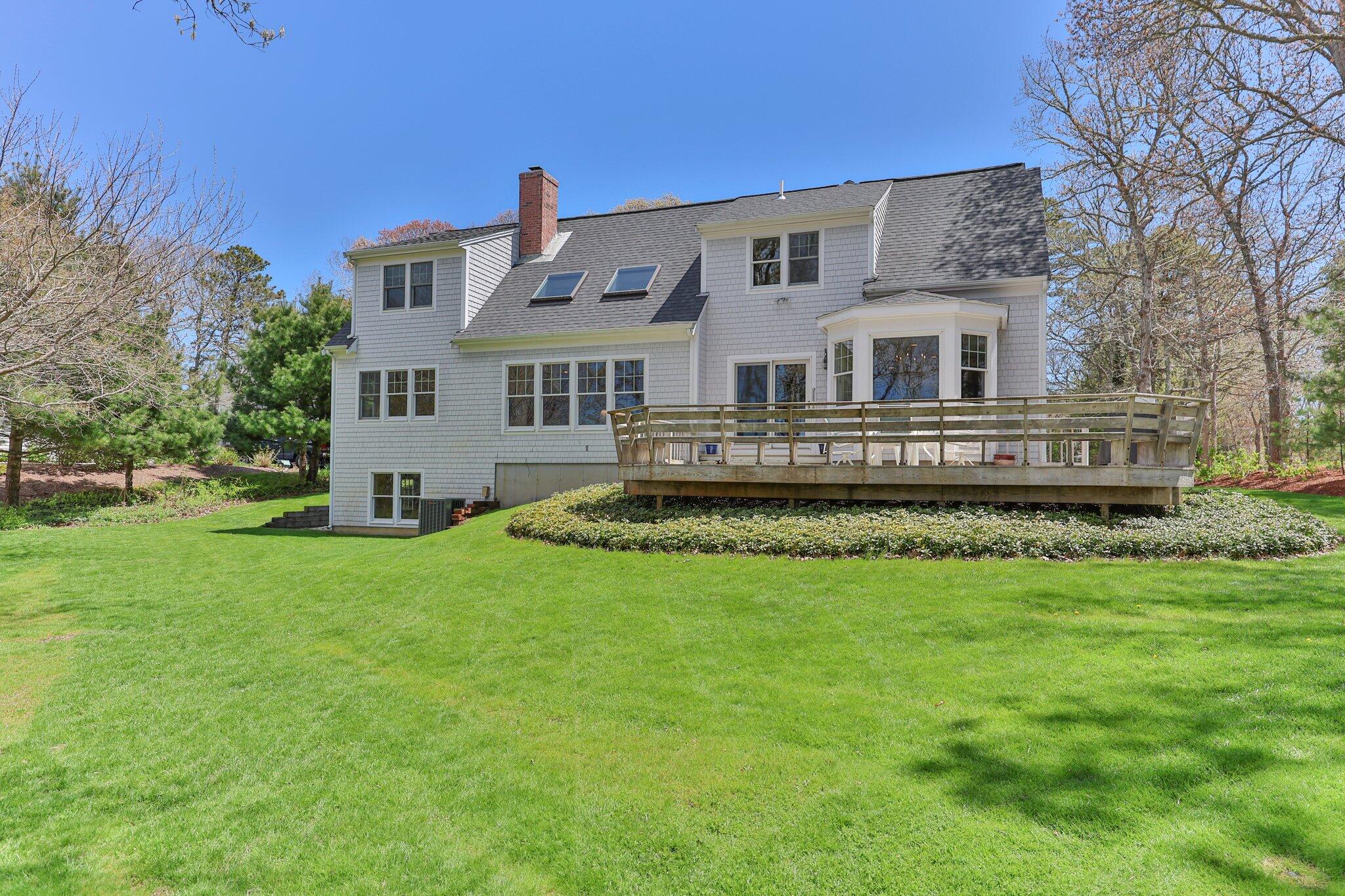 5 Eldridge Pond Road