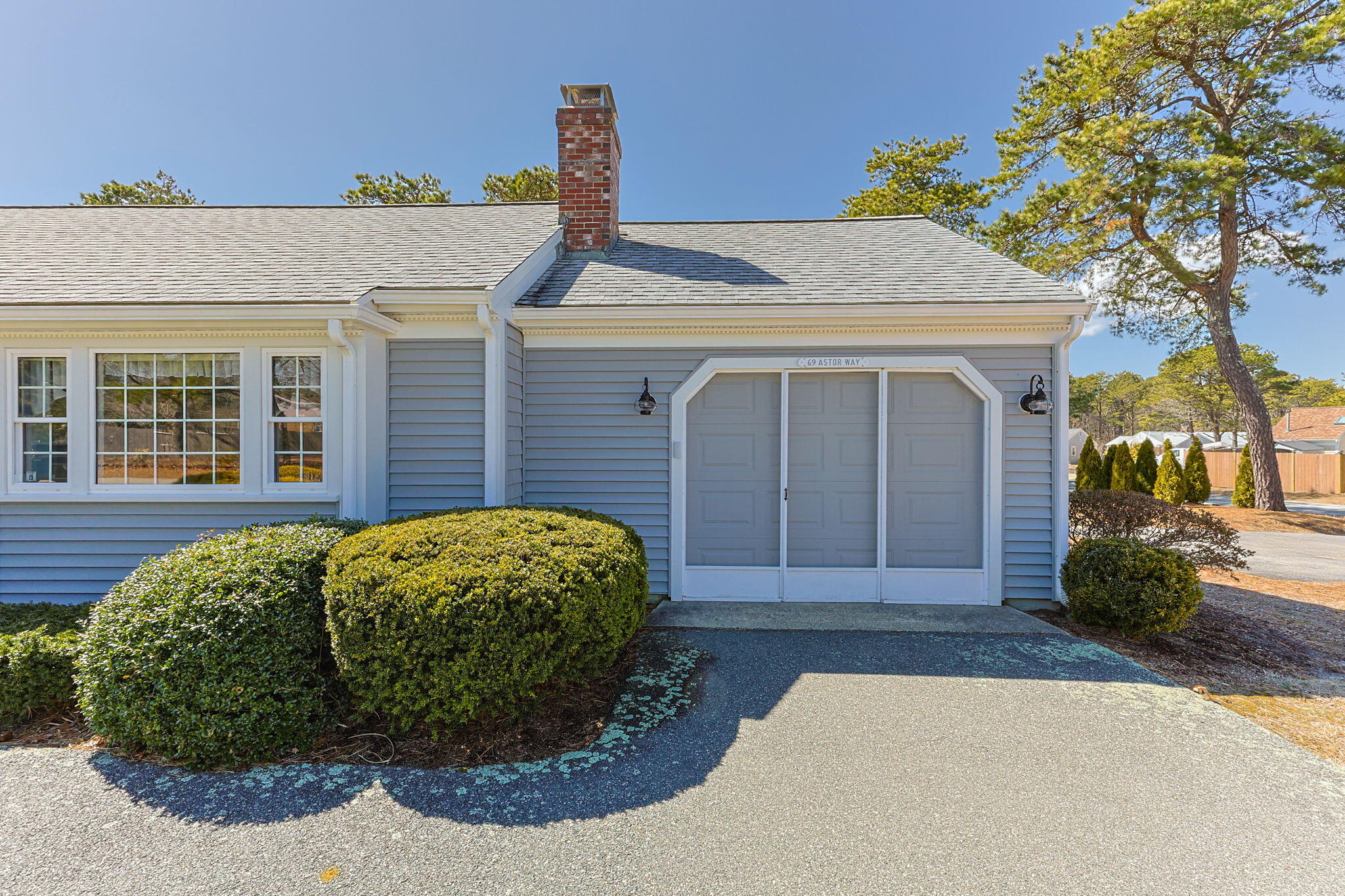 69 Astor Way