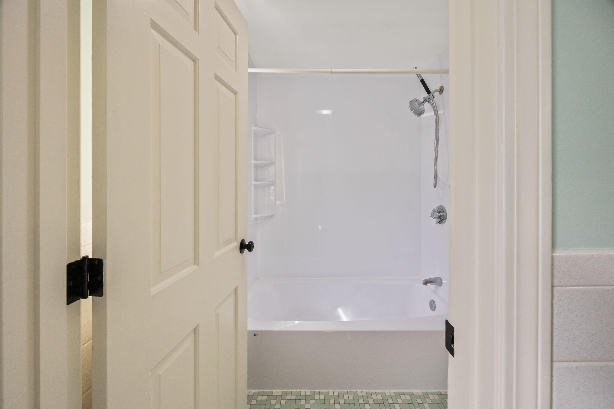 69 Astor Way