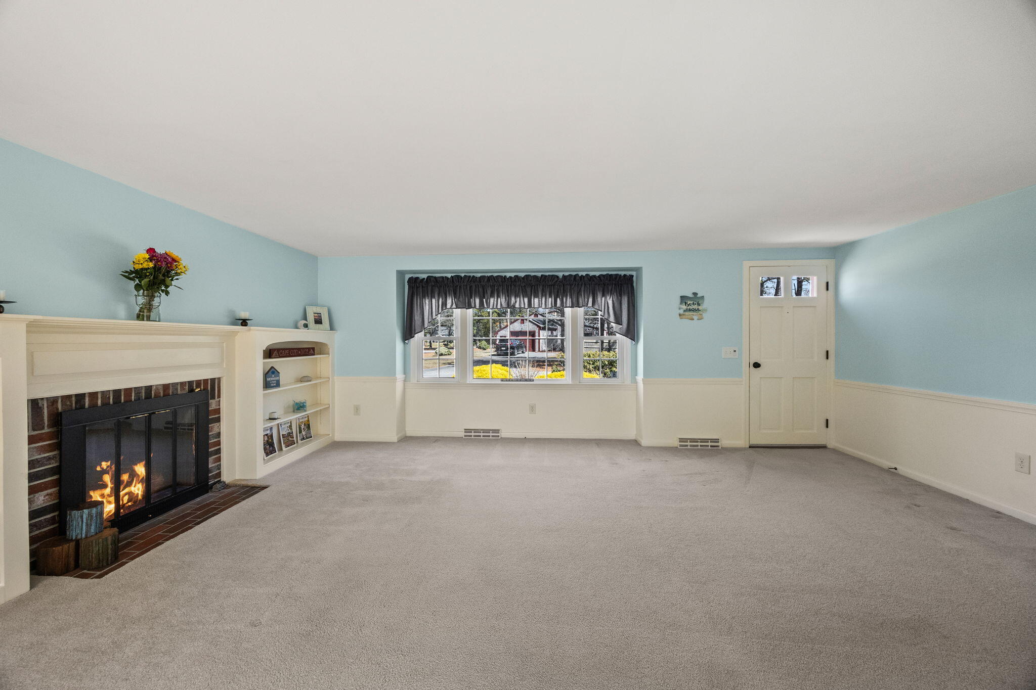 69 Astor Way