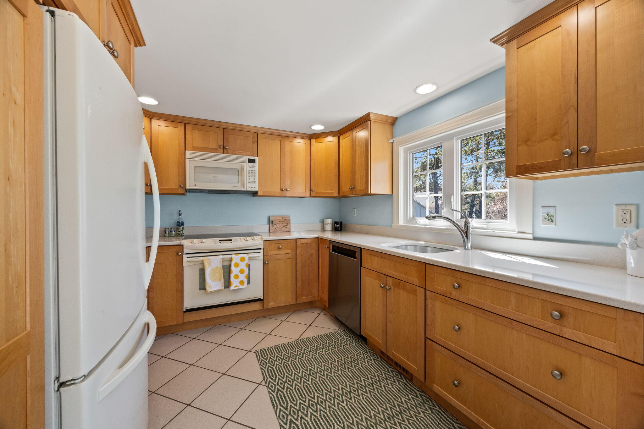 69 Astor Way