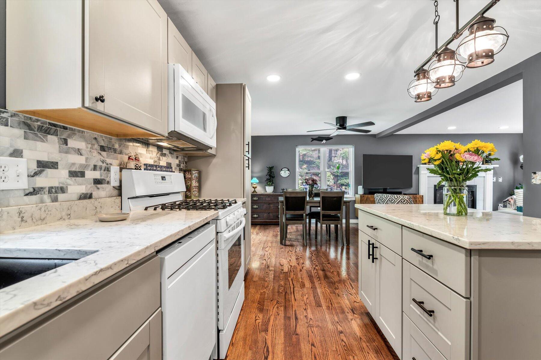 29 Happy Hollow Road