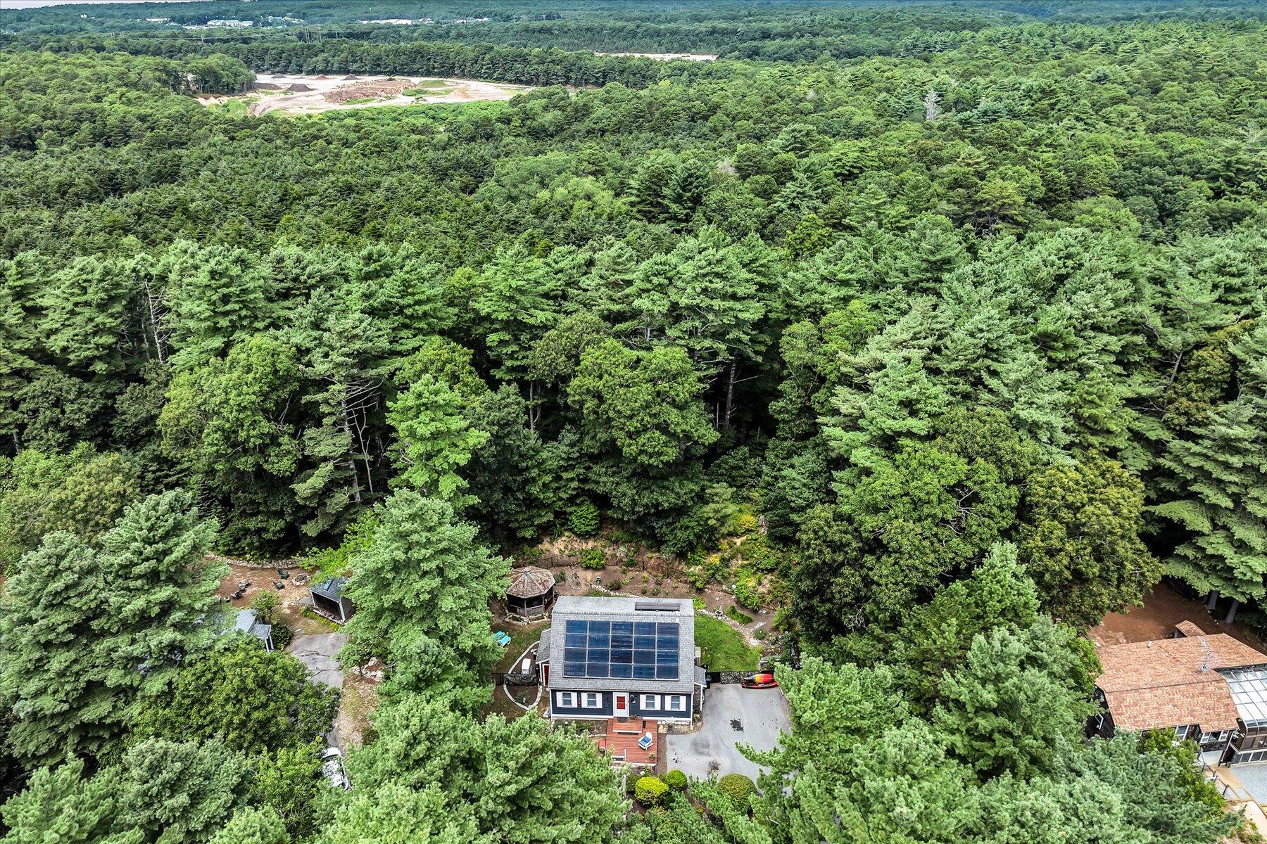 29 Happy Hollow Road