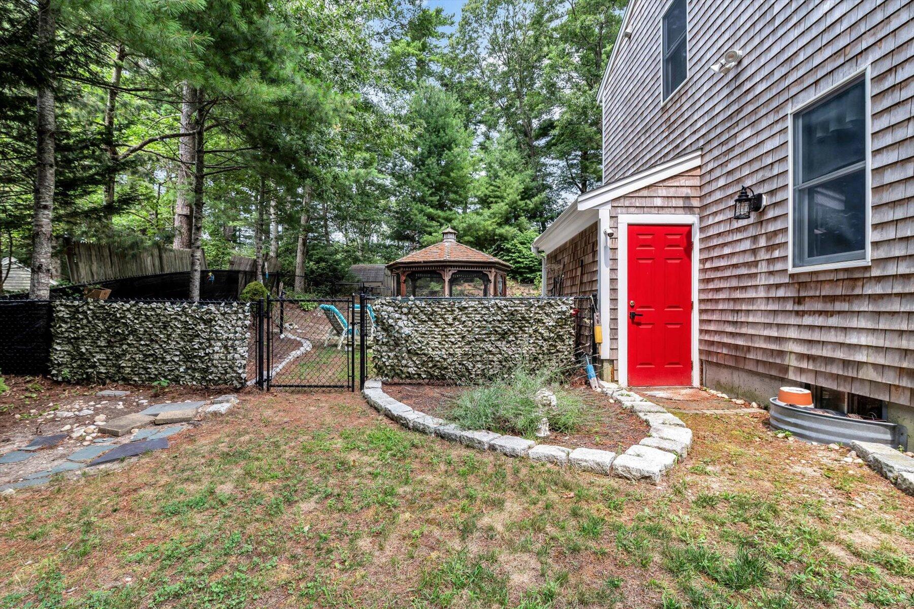 29 Happy Hollow Road