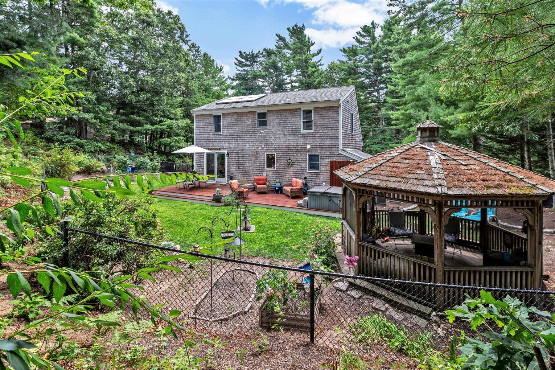 29 Happy Hollow Road