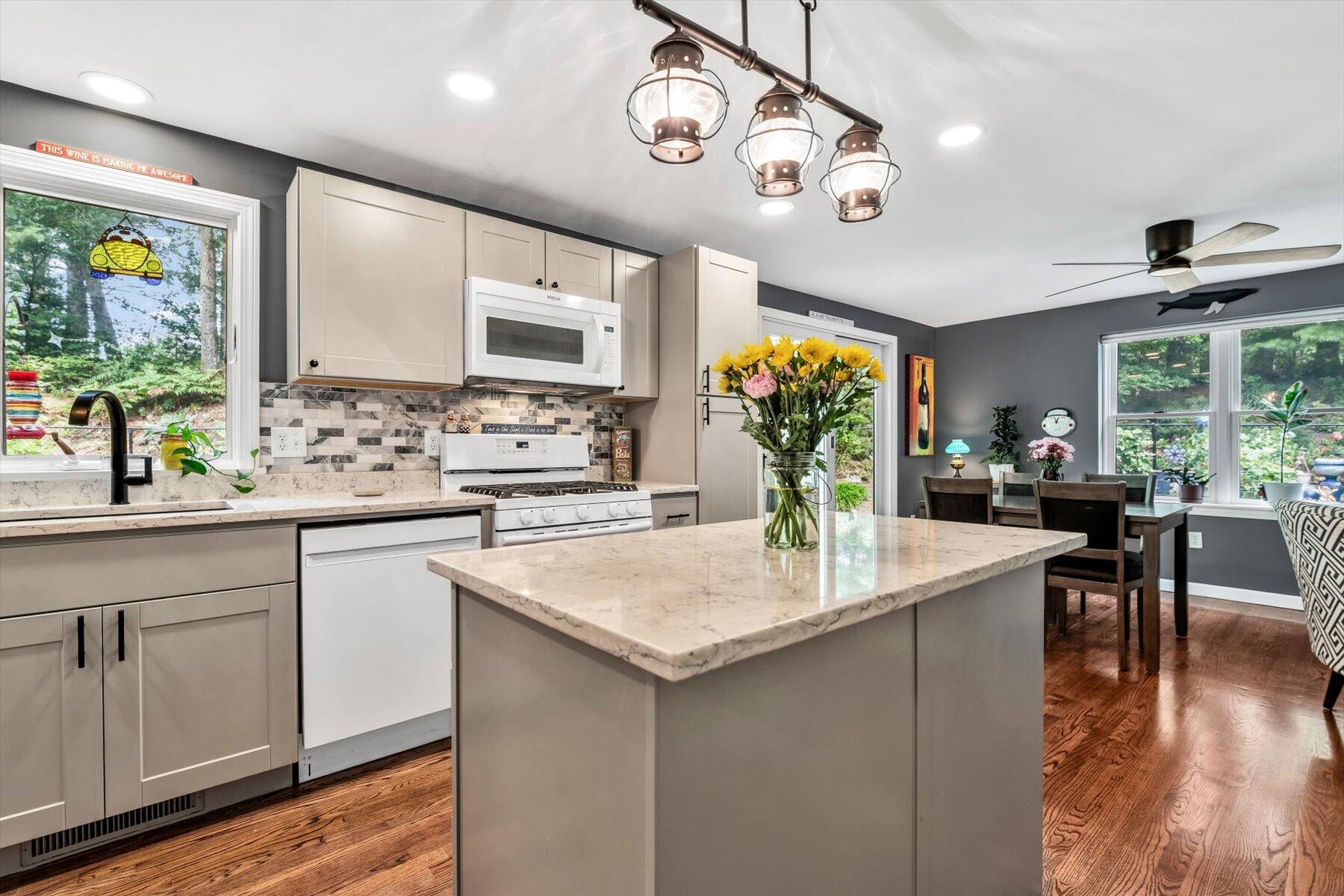 29 Happy Hollow Road