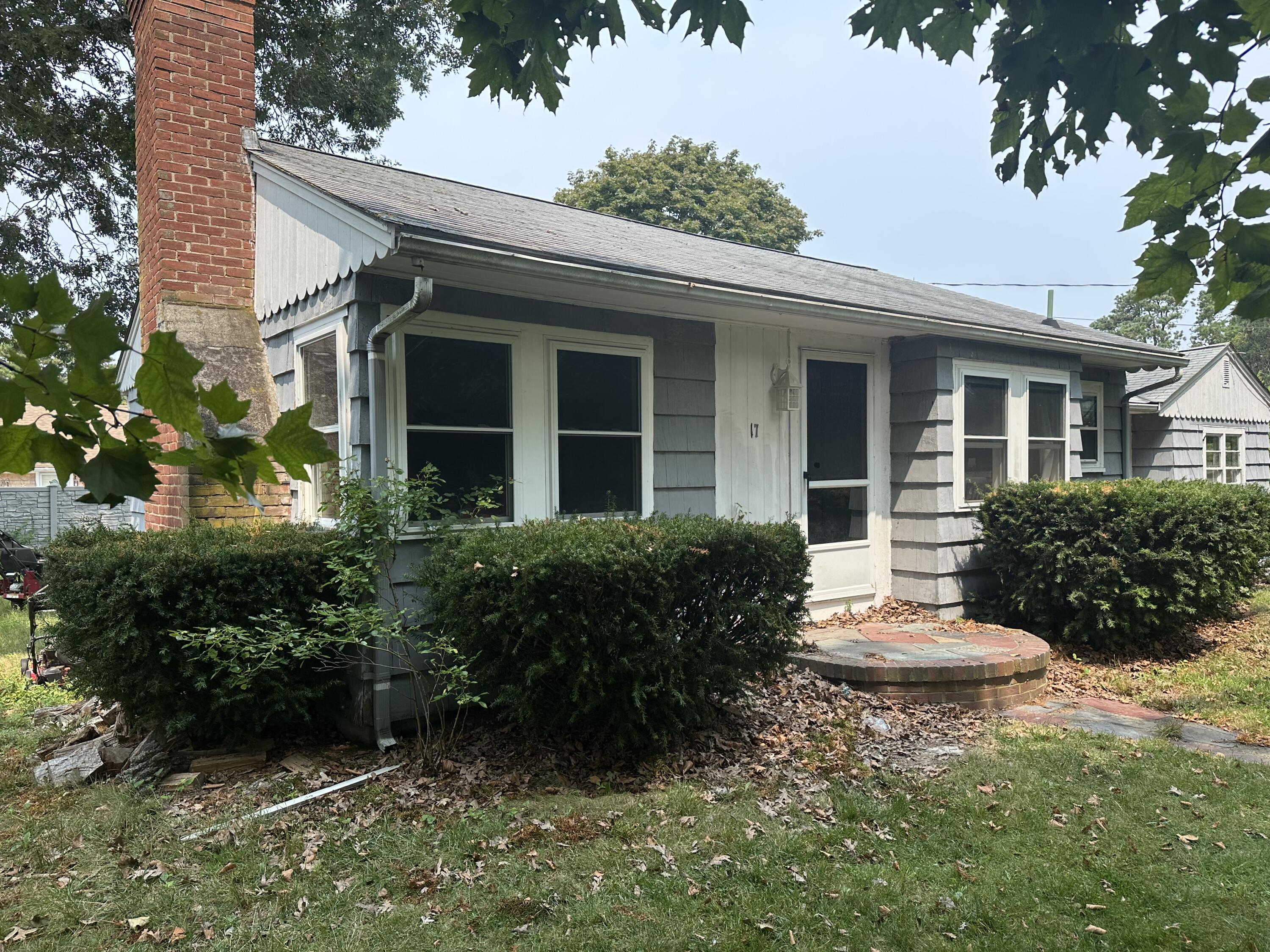 17 Winslow Gray Road