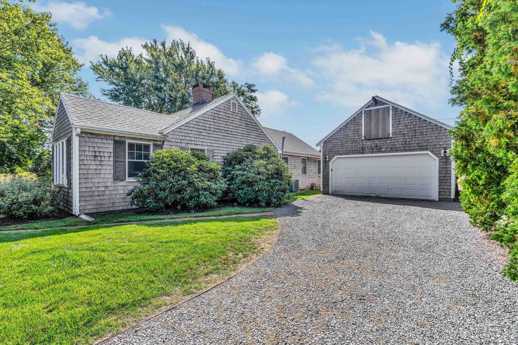 30 Cove Road