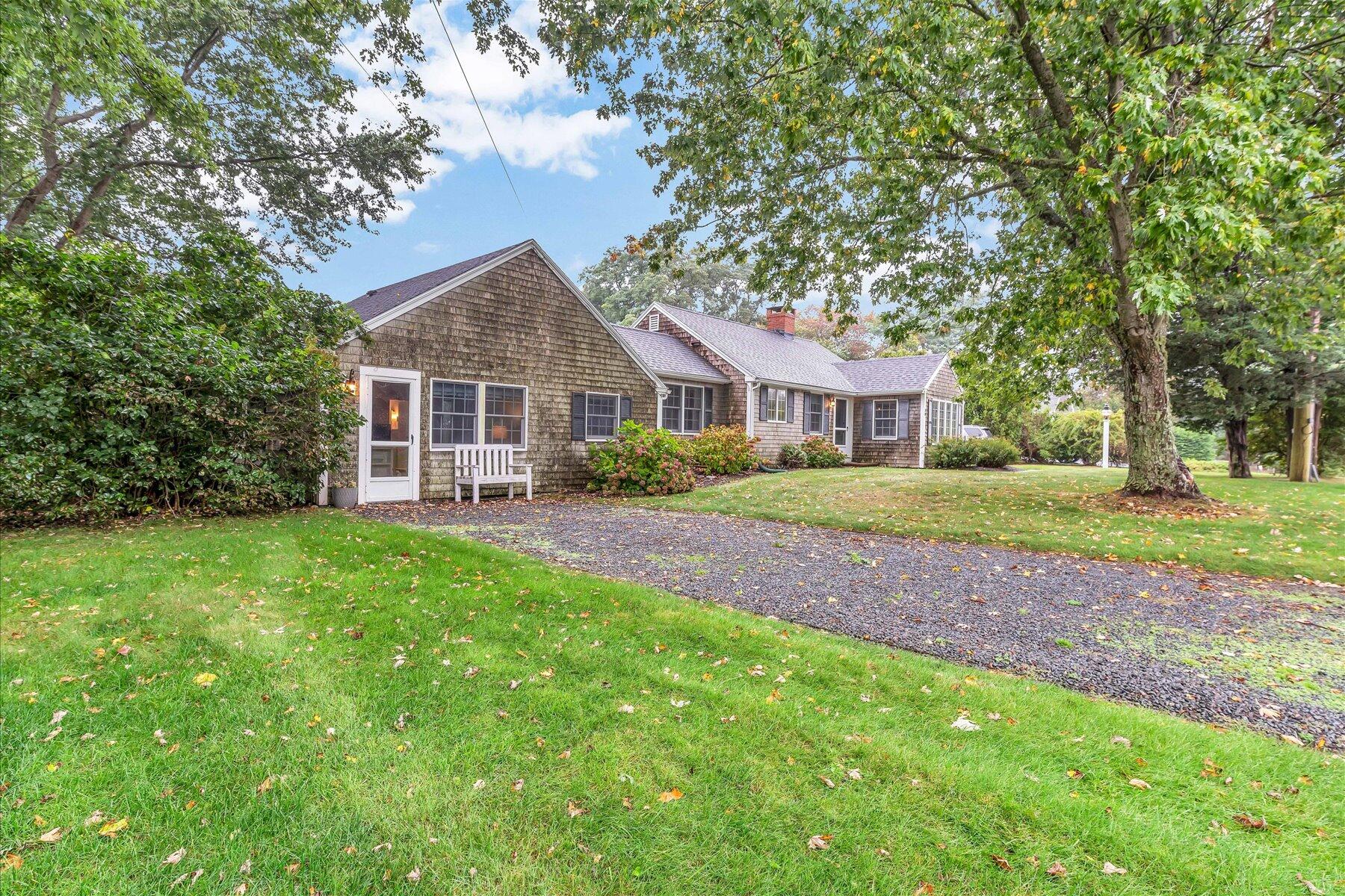 30 Cove Road