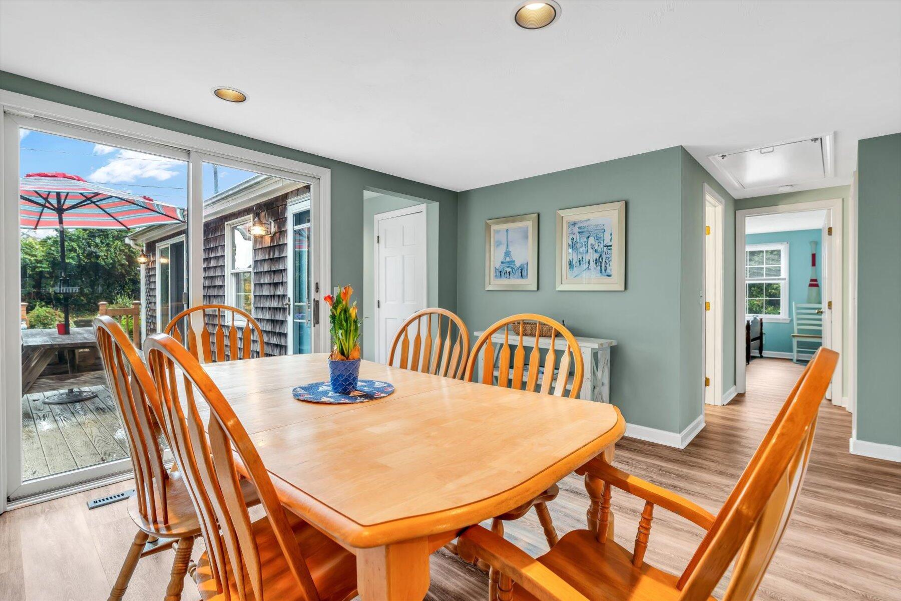 30 Cove Road