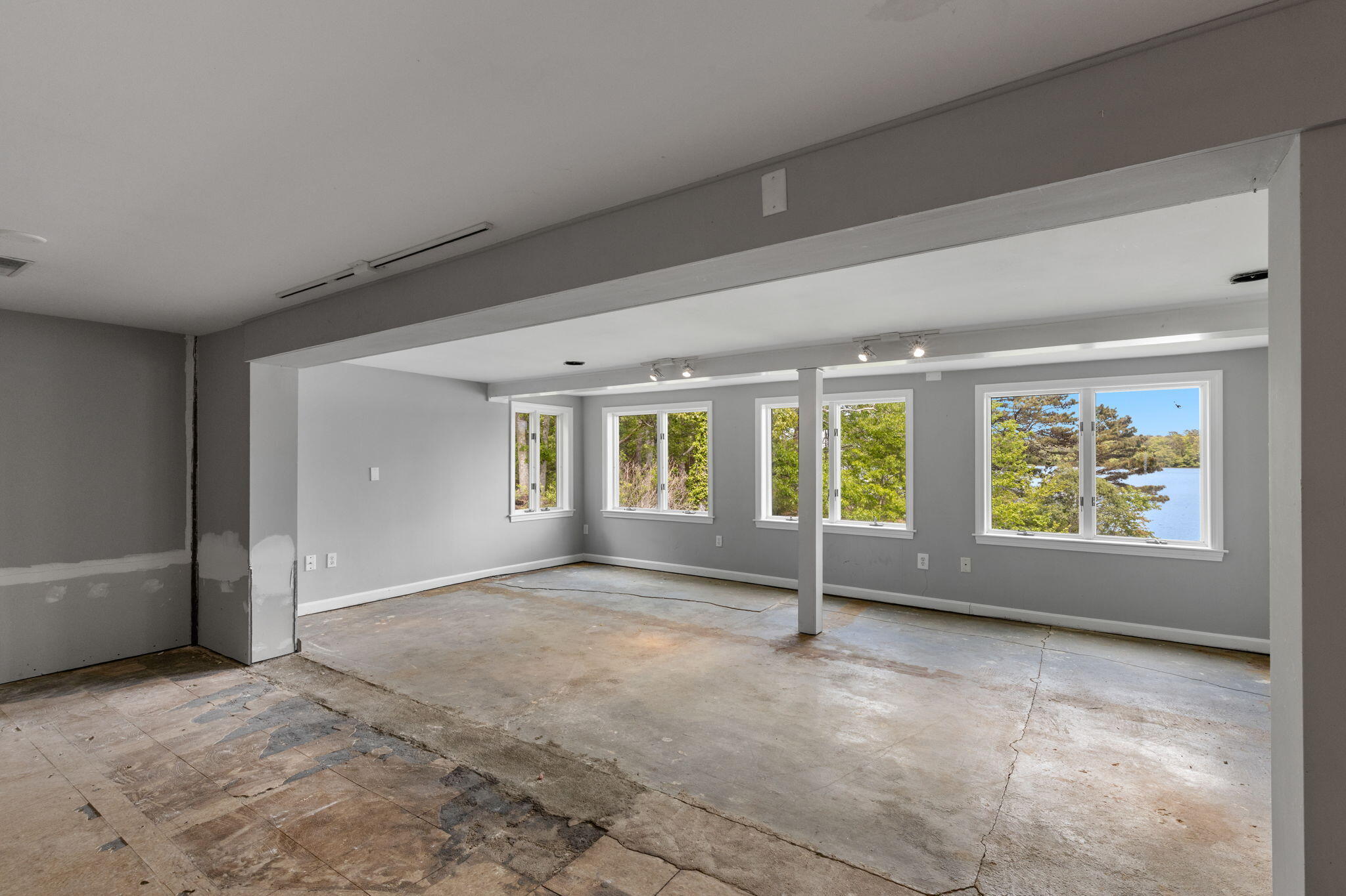 34 Featherbed Lane