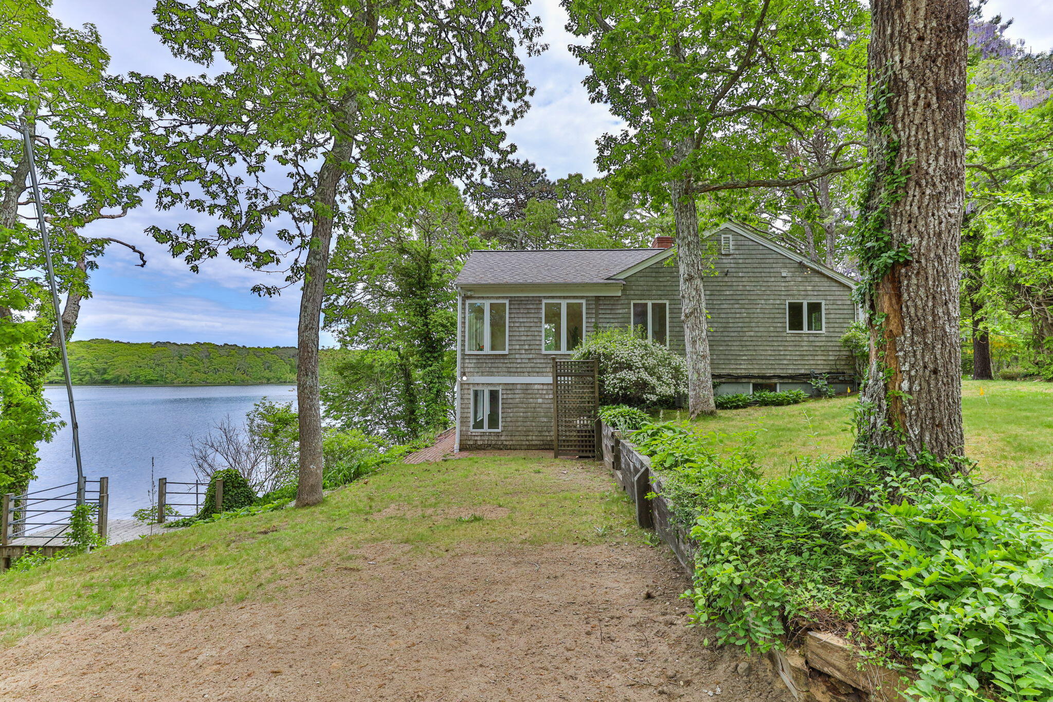 34 Featherbed Lane