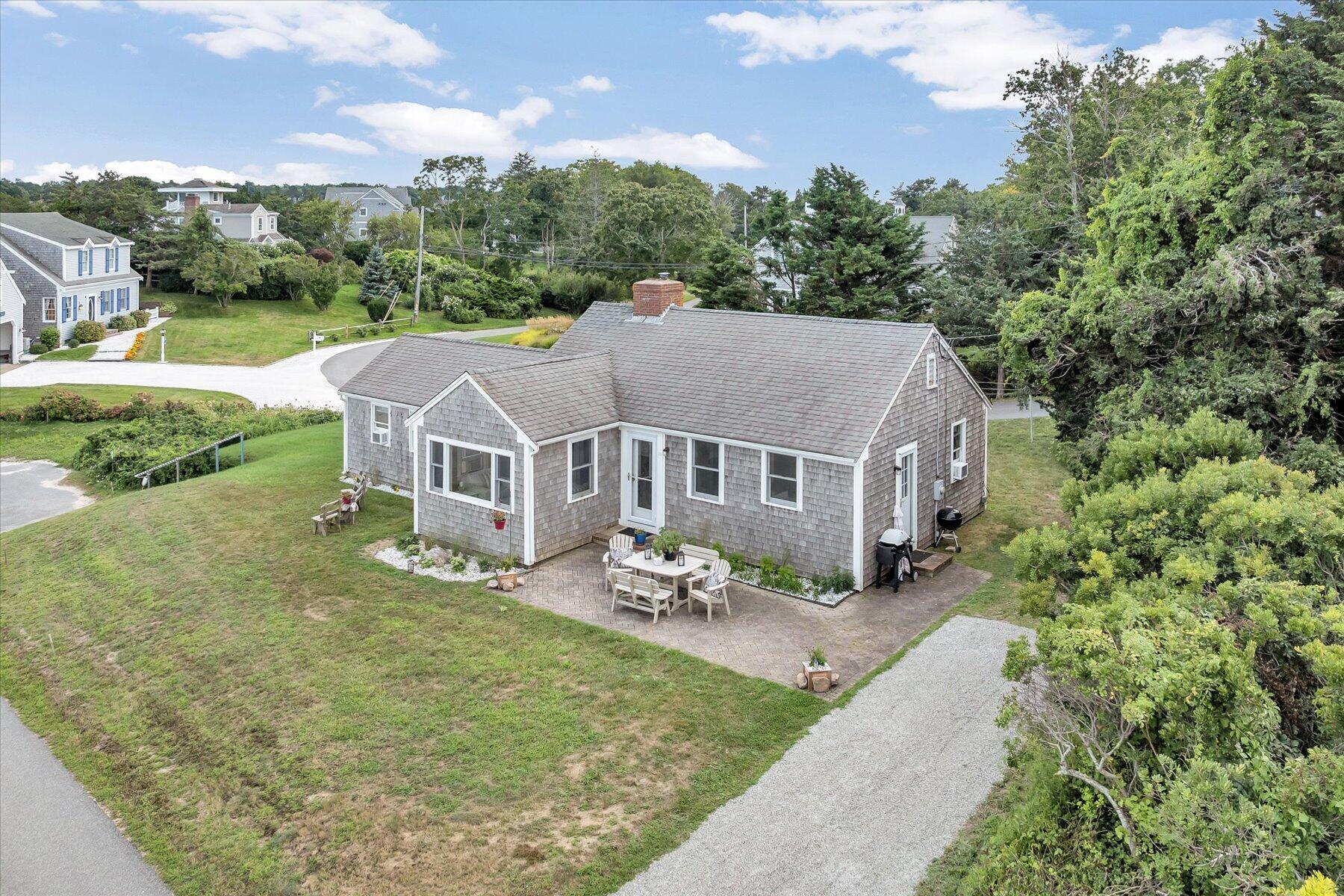 80 Cove Road