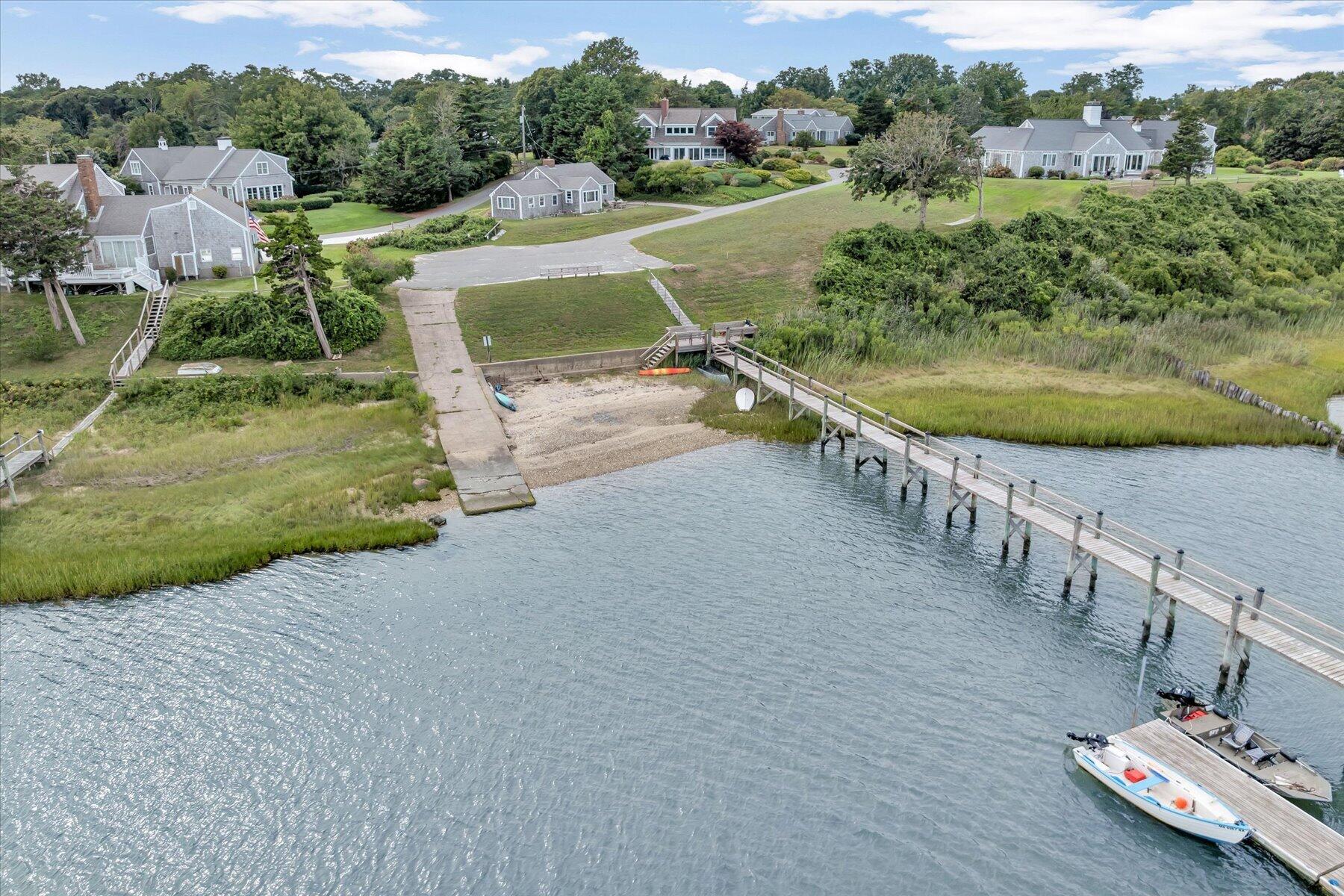 80 Cove Road