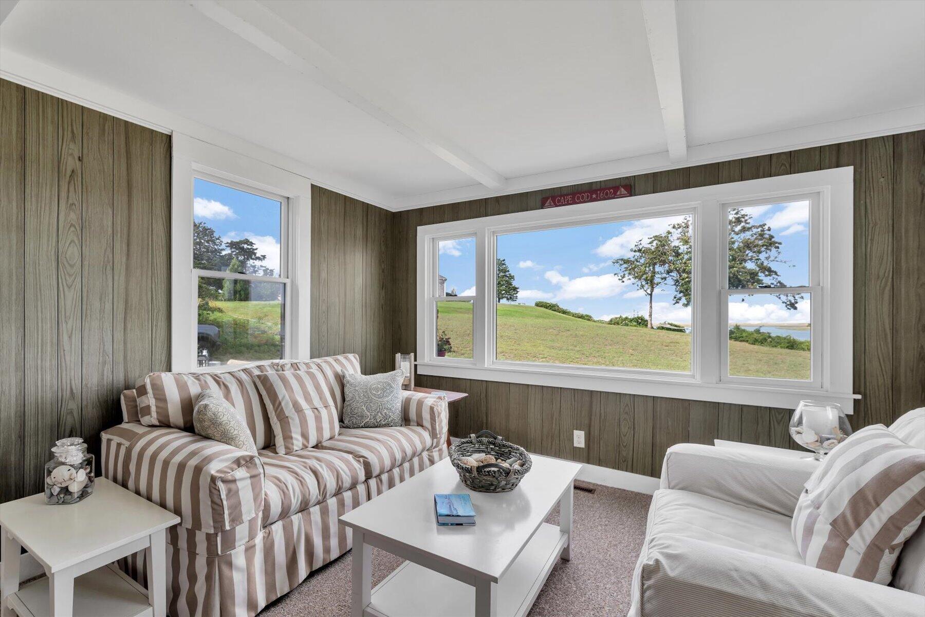 80 Cove Road