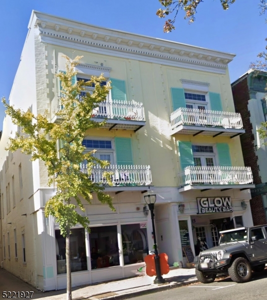 13 NORTH UNION AVENUE 5
