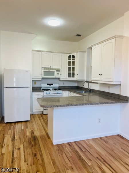 13 NORTH UNION AVENUE 2