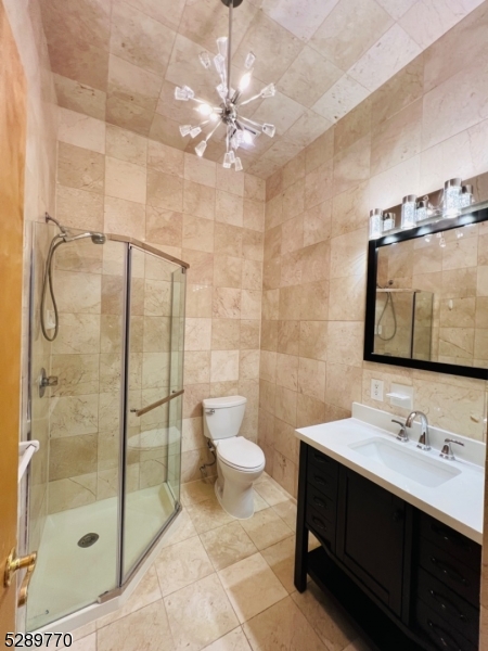 13 North Union Avenue 2