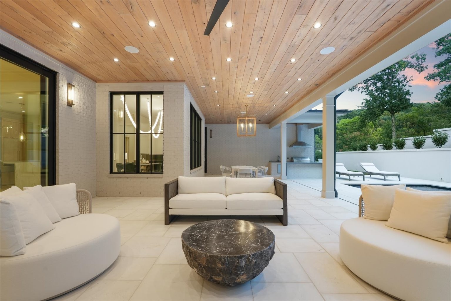 600 Prince Valiant Ct