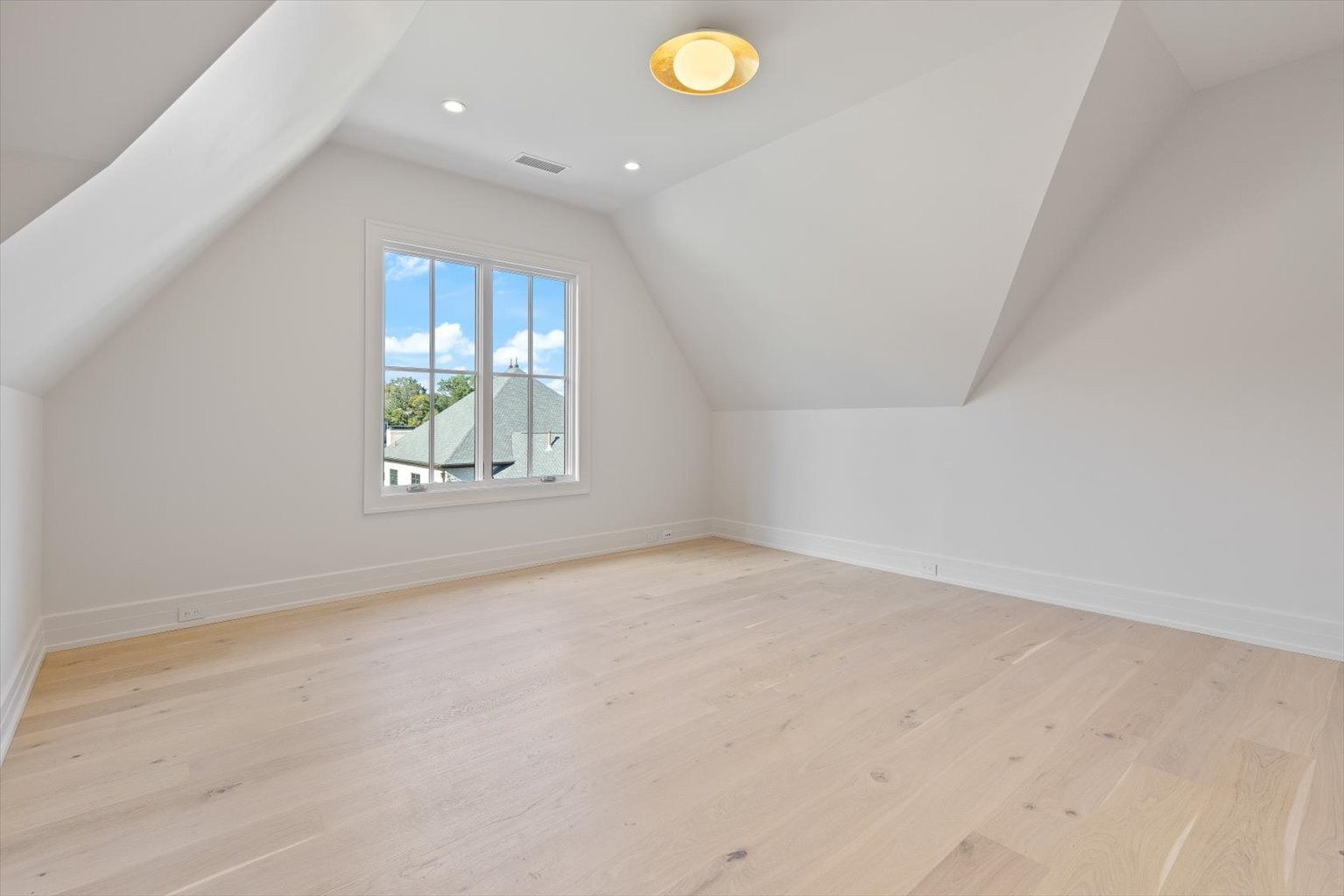 600 Prince Valiant Ct