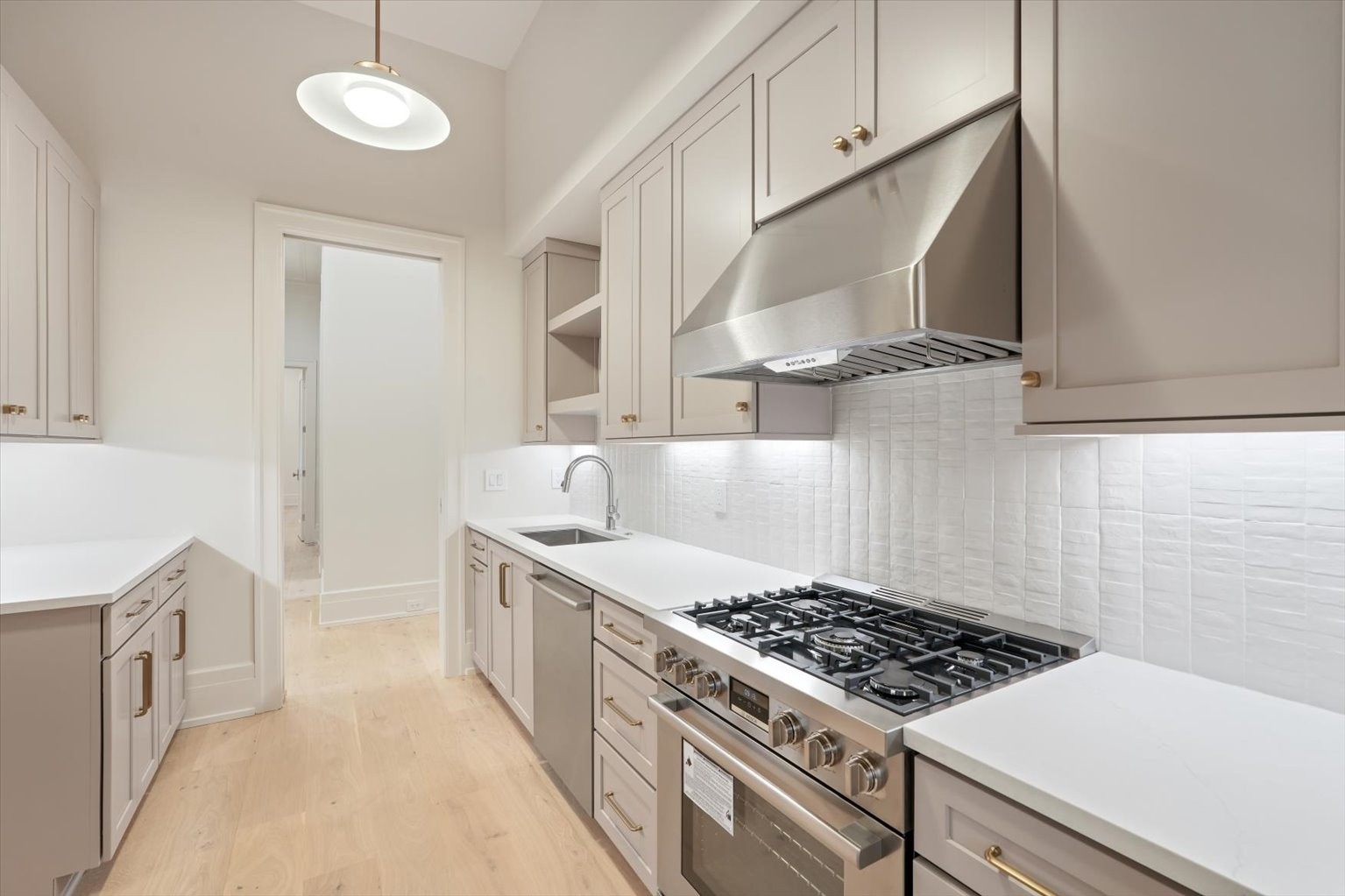 600 Prince Valiant Ct