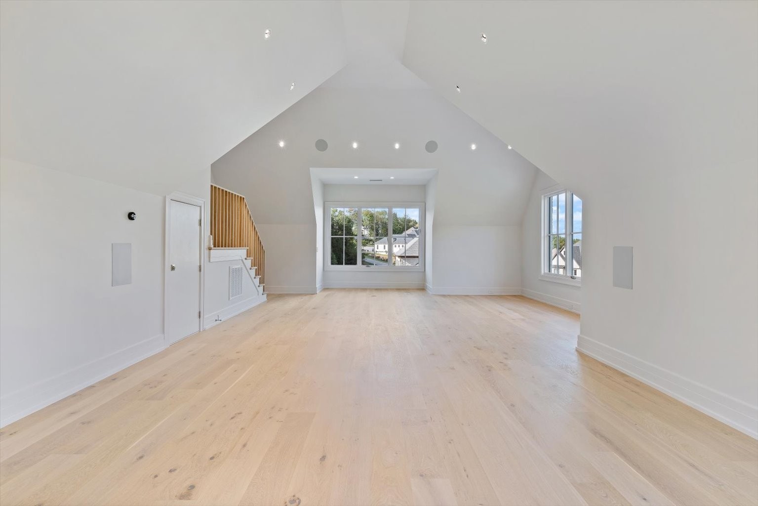 600 Prince Valiant Ct