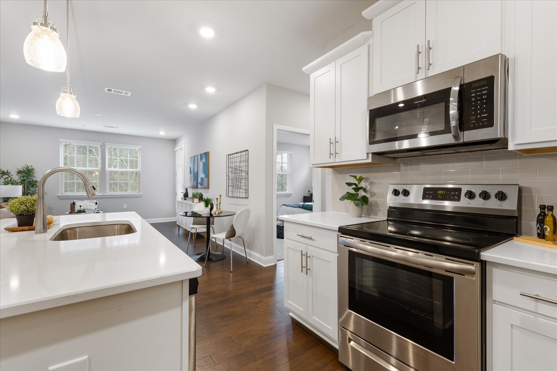 1801 Shadow Green Dr Unit: 206