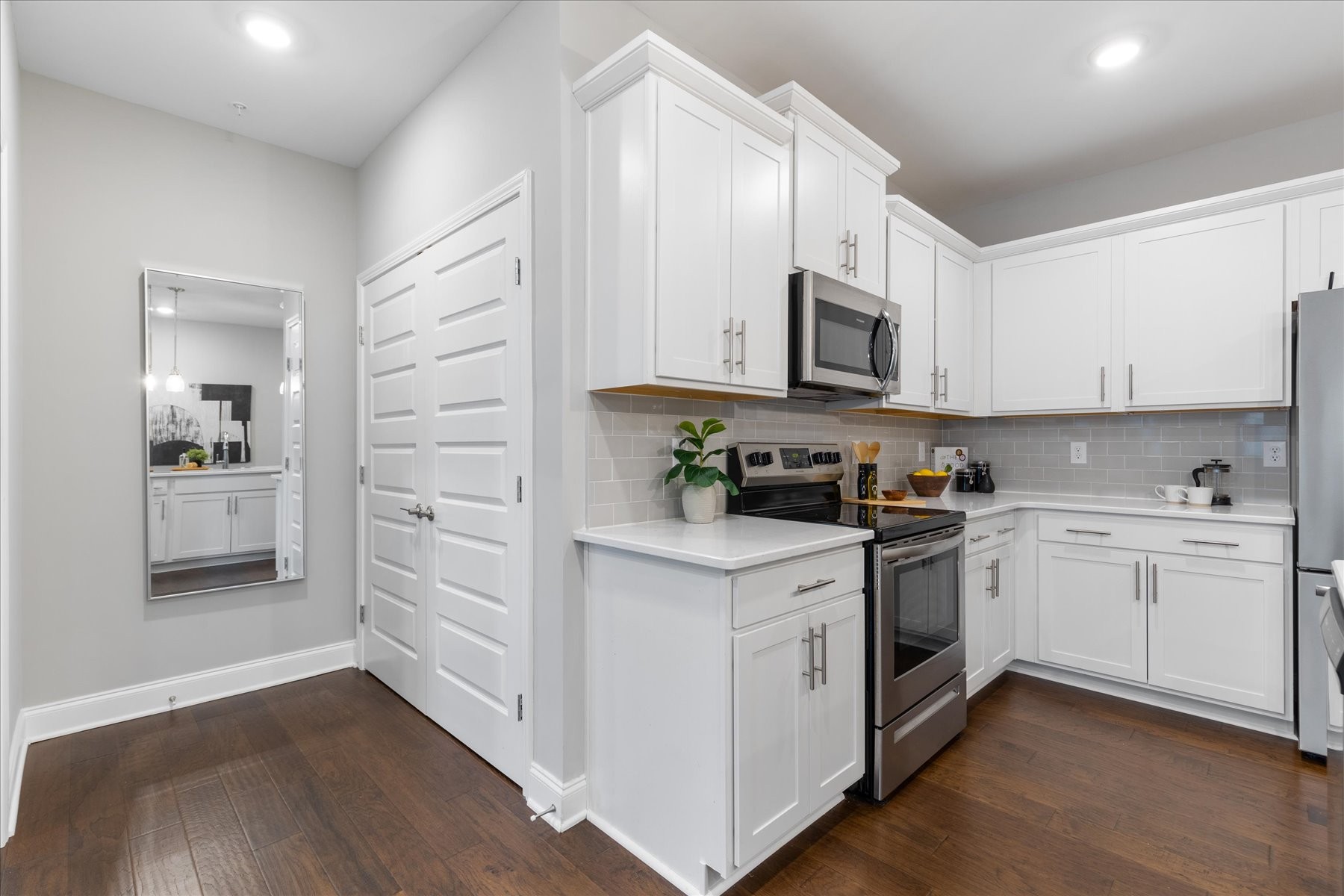 1801 Shadow Green Dr Unit: 206