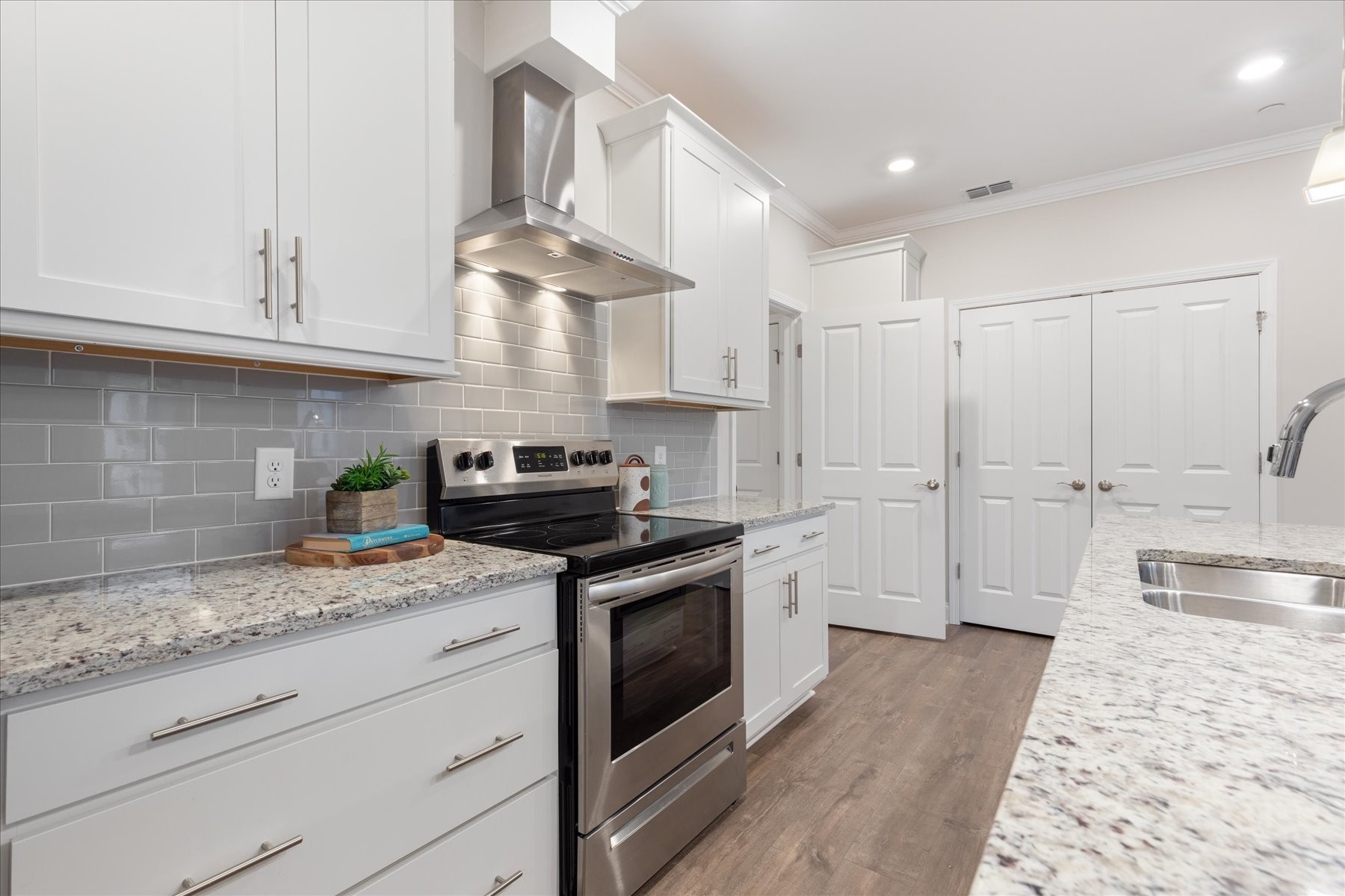 3115 Patcham Dr Unit: 102