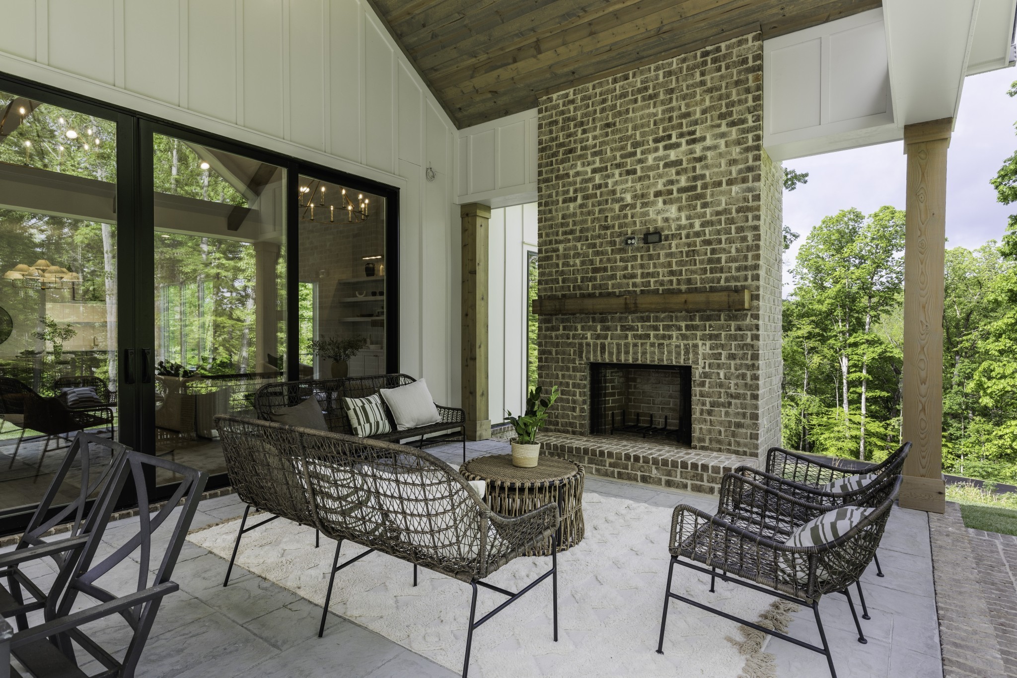 6048 Stone Cliff Ln Tract 4