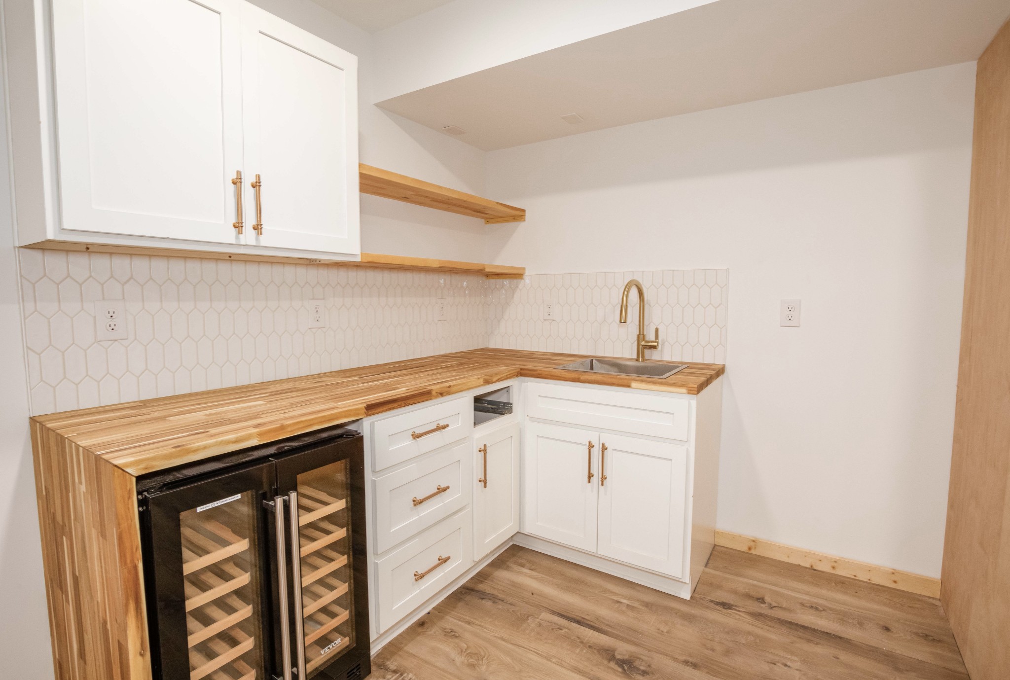 2303 N Berrys Chapel Rd