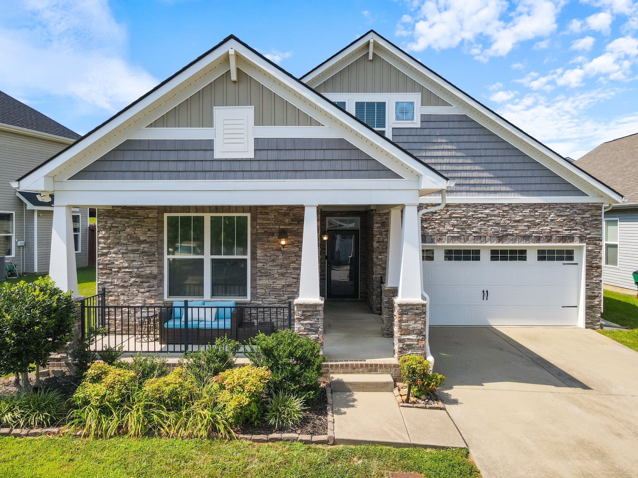 2052 Hickory Brook Dr