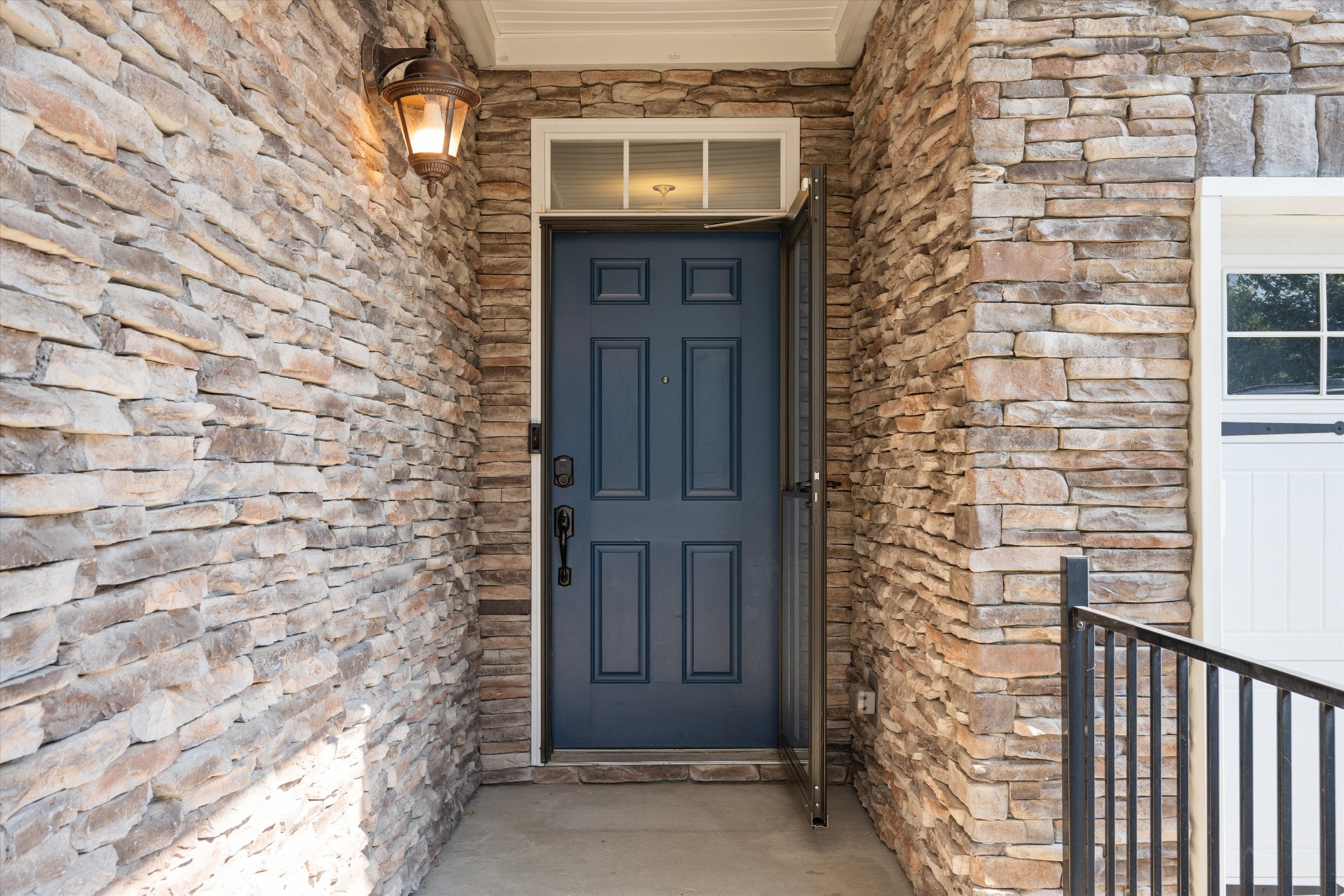 2052 Hickory Brook Dr