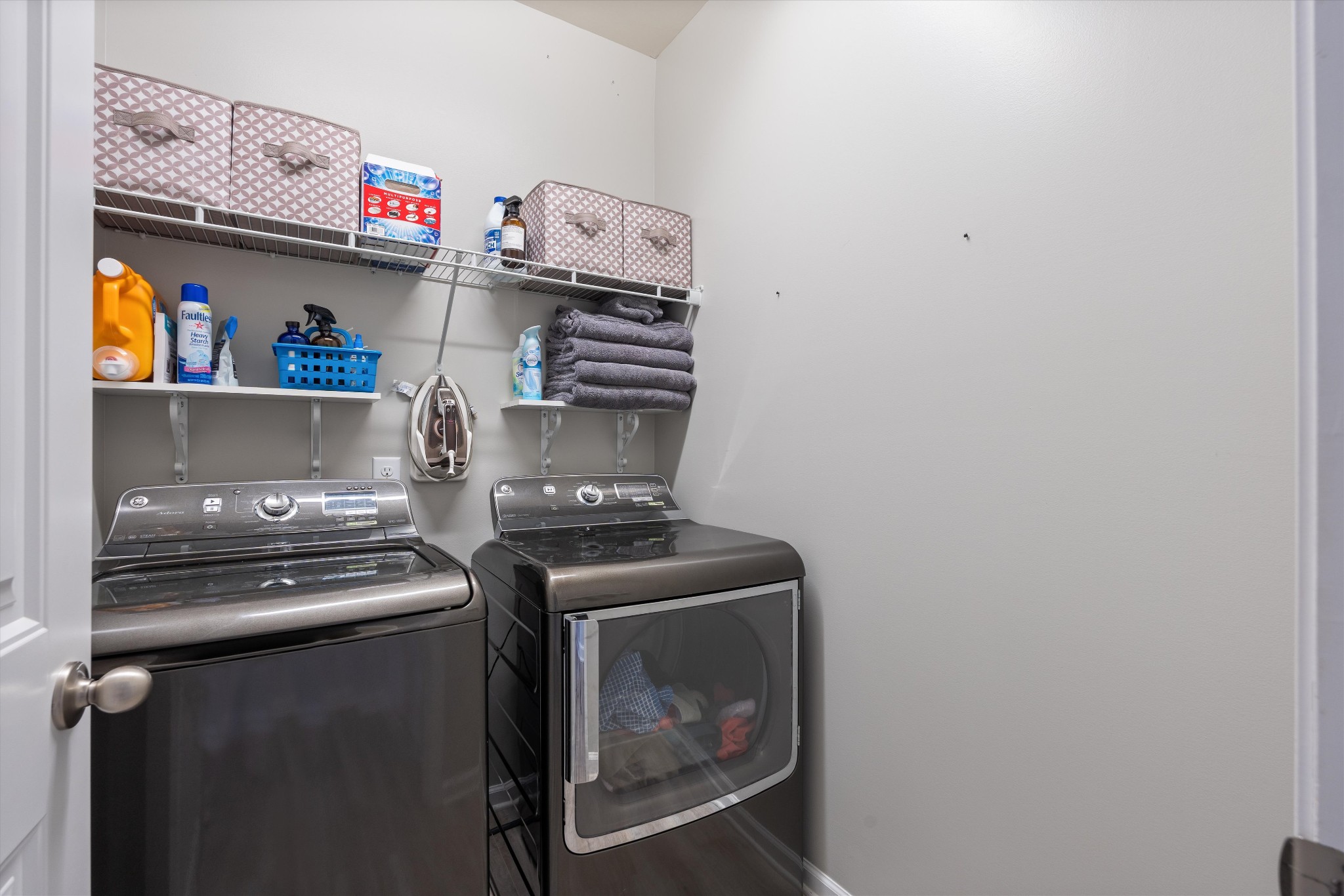 2052 Hickory Brook Dr