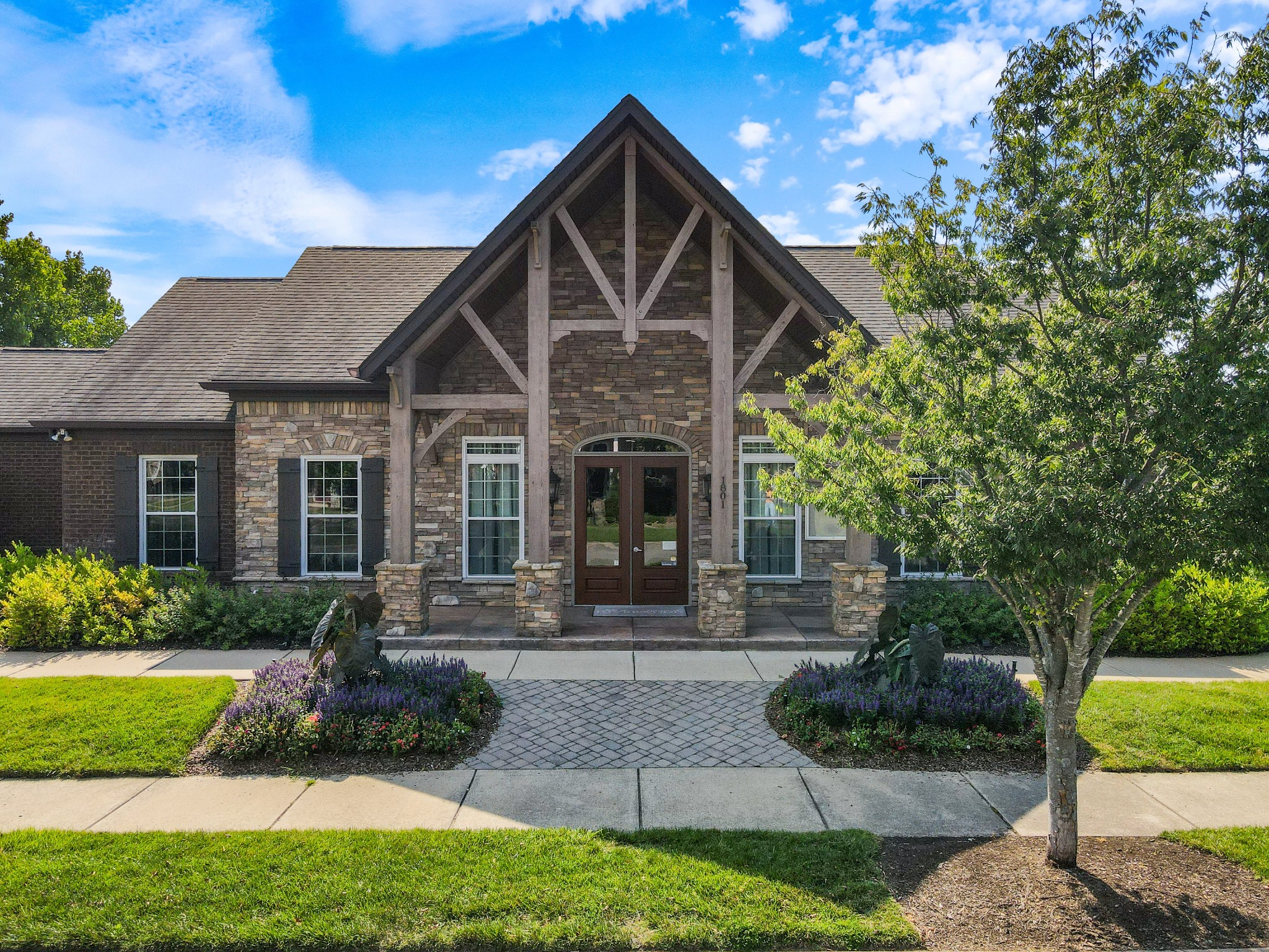 2052 Hickory Brook Dr