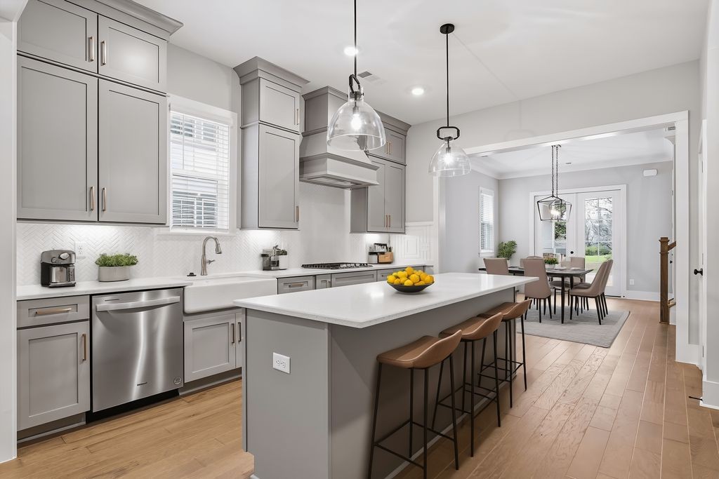 207 Fairground St Unit: 102