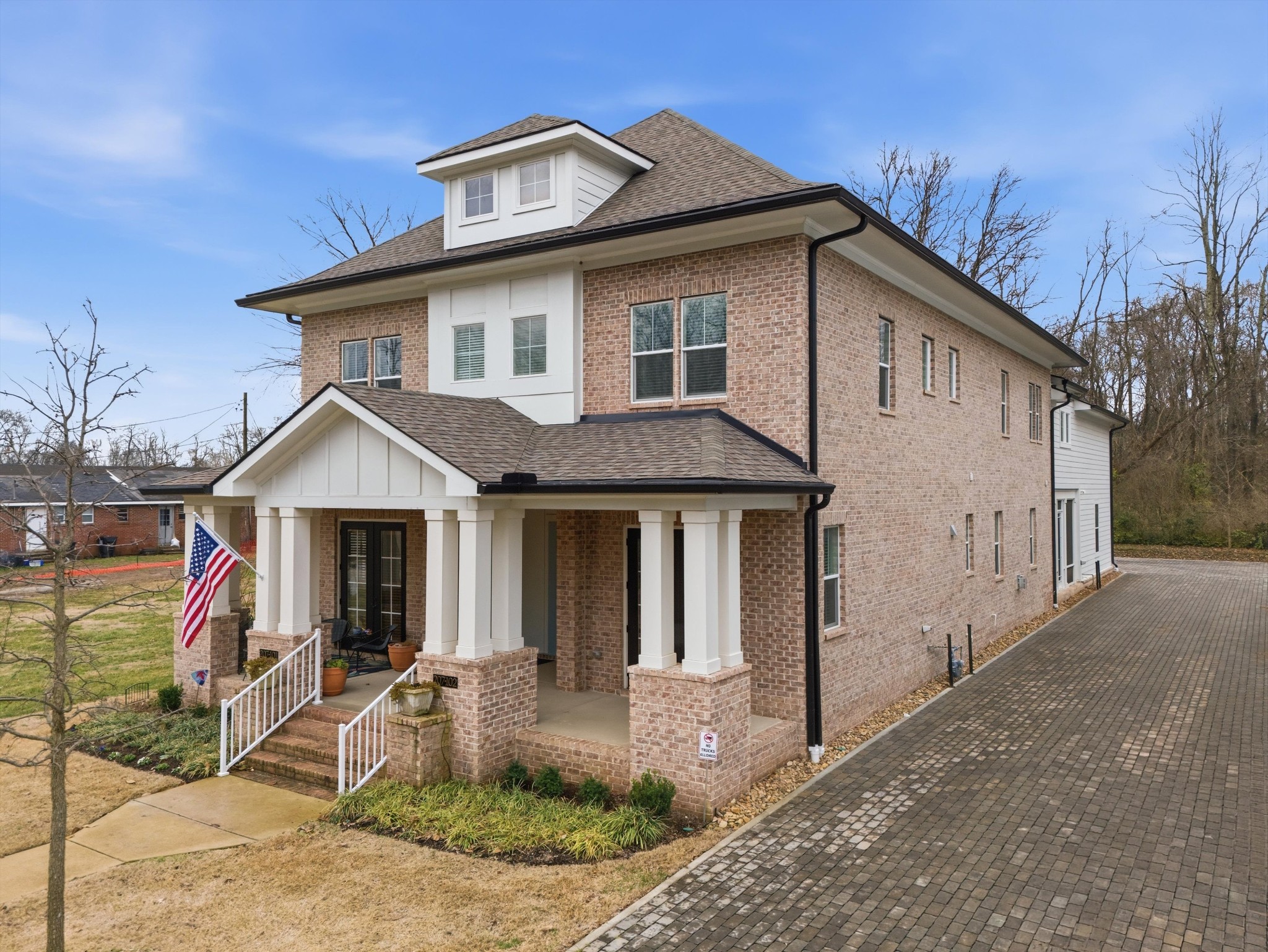 207 Fairground St Unit: 102