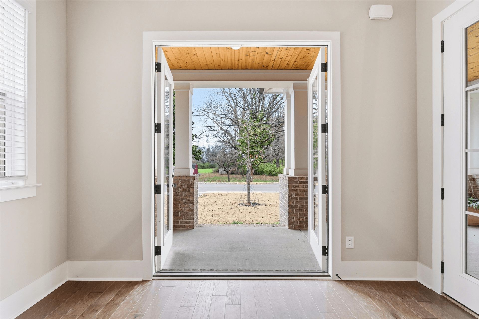 207 Fairground St Unit: 102