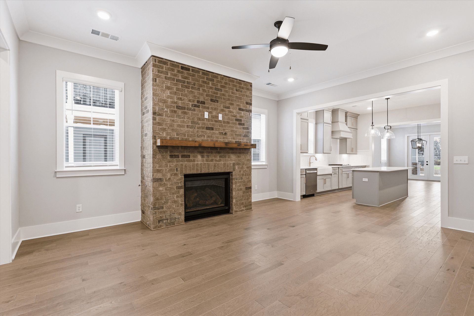 207 Fairground St Unit: 102